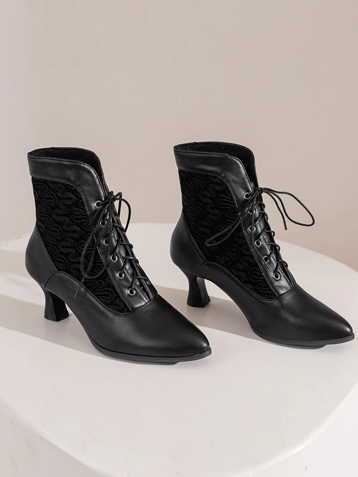 Lace Pointed Leather Heel Vintage Boots - Image 5