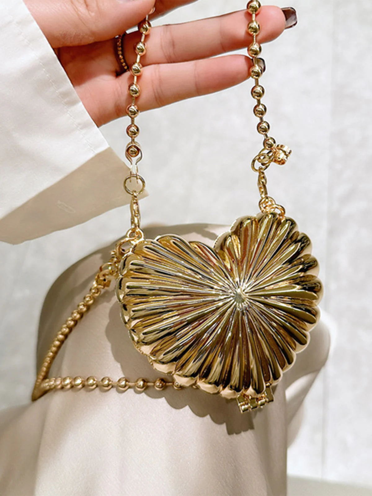 Metallic Ribbed Heart-Shaped Hard Shell Mini Bag - Image 2