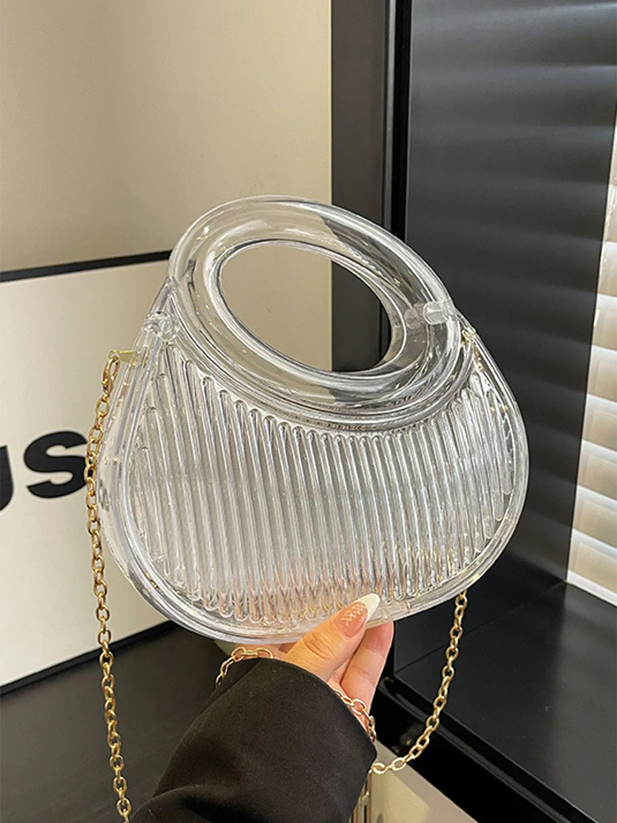 Metallic Top-Handle Chain Crossbody Bag - Image 2