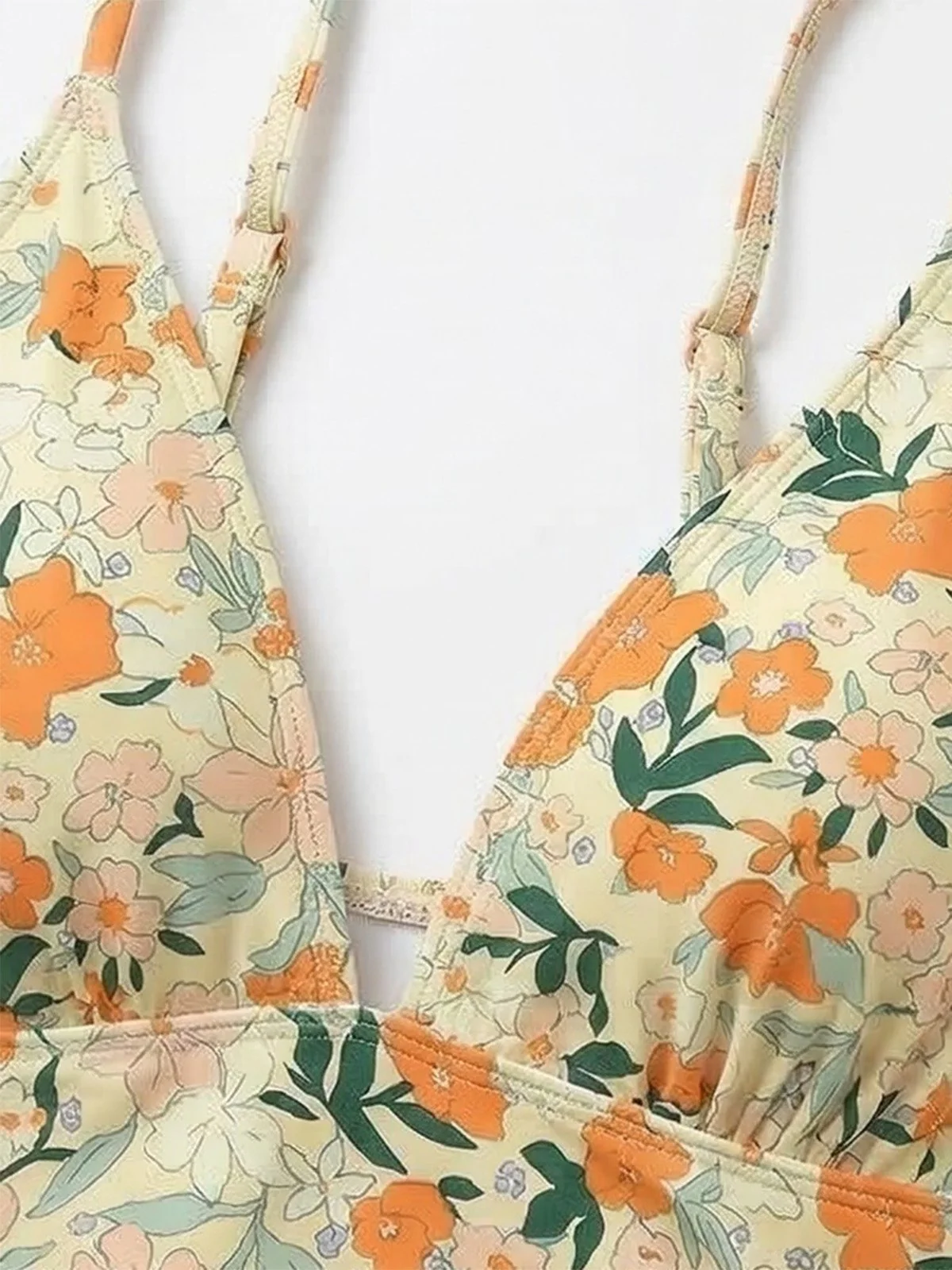 1980s Floral V-Neck Ruched One-Piece Swimsuit - Image 4