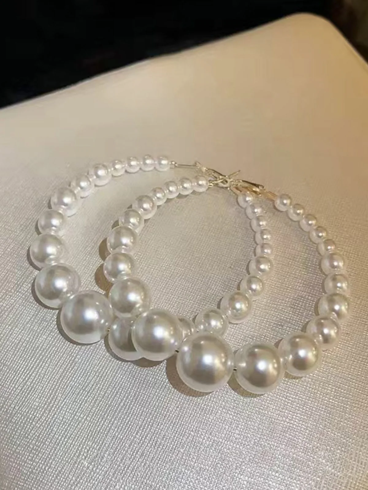Pearl Large Hoop Vintage Earrings - Image 5