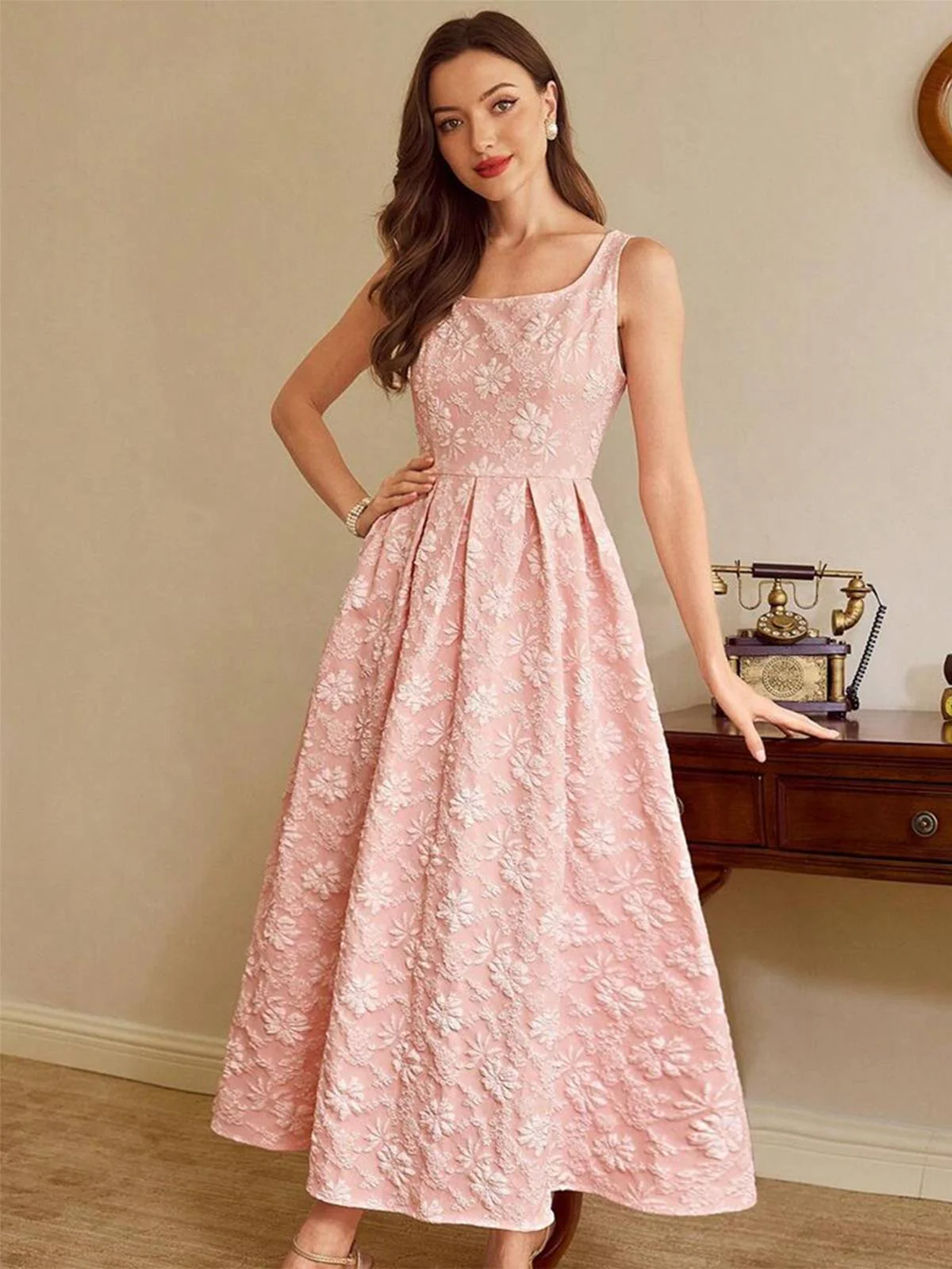 Pink 1930s Floral Jacquard Sleeveless Maxi Dress - Image 2