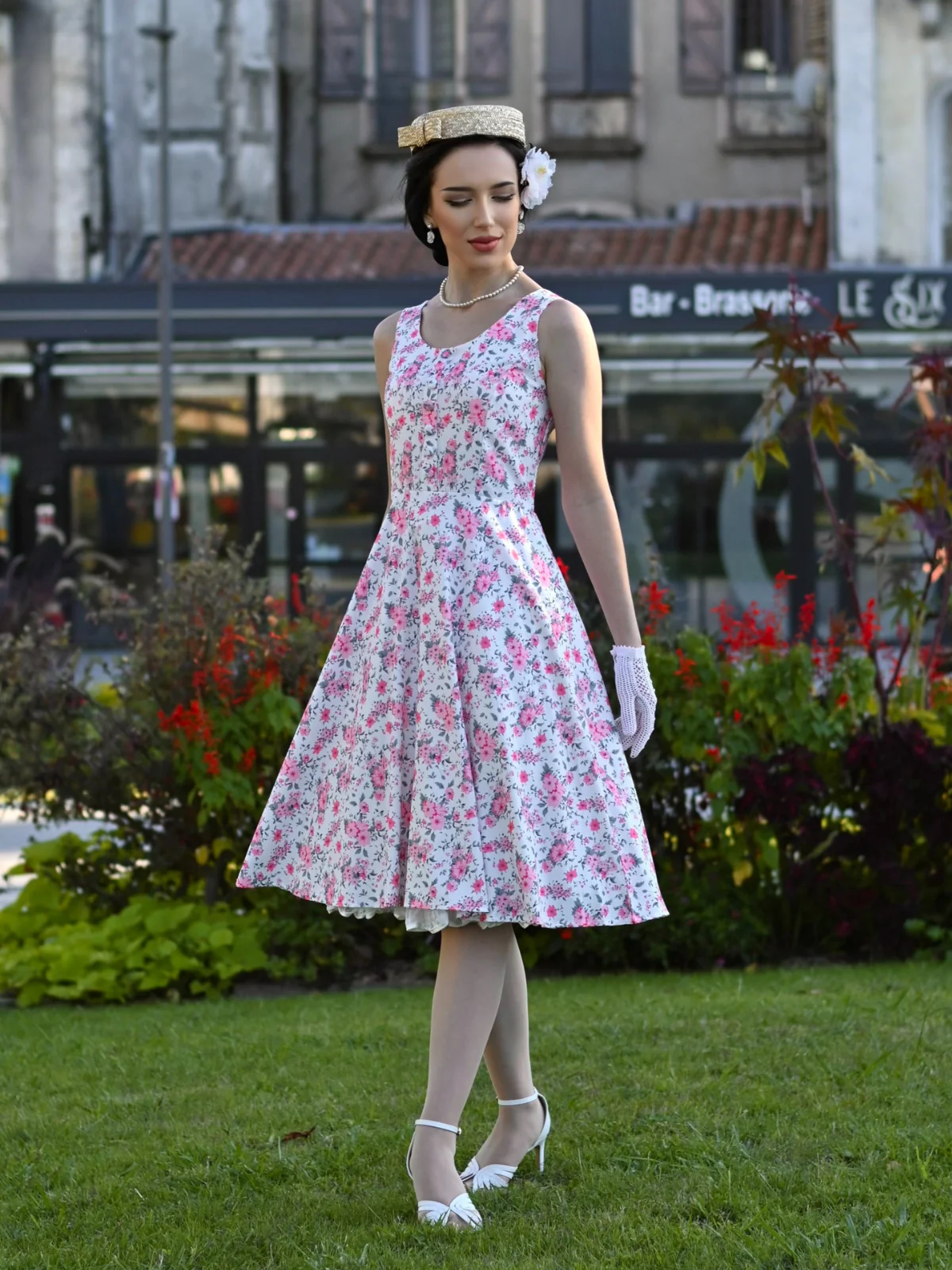 Pink 1950s Ditsy Floral Smocked Dress - Image 2