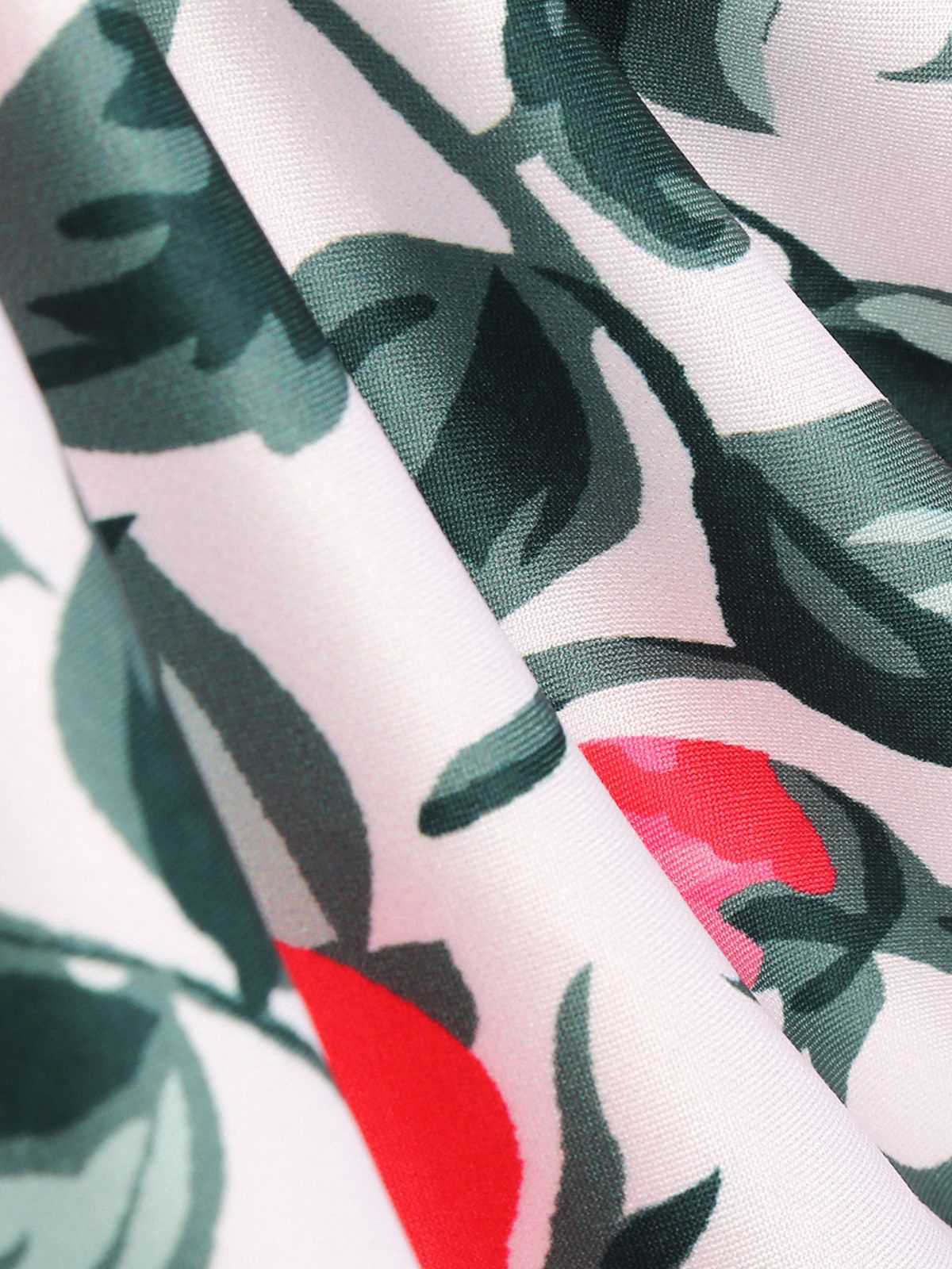 Pink 1950s Rose & Green Leaf Swing Dress - Image 9