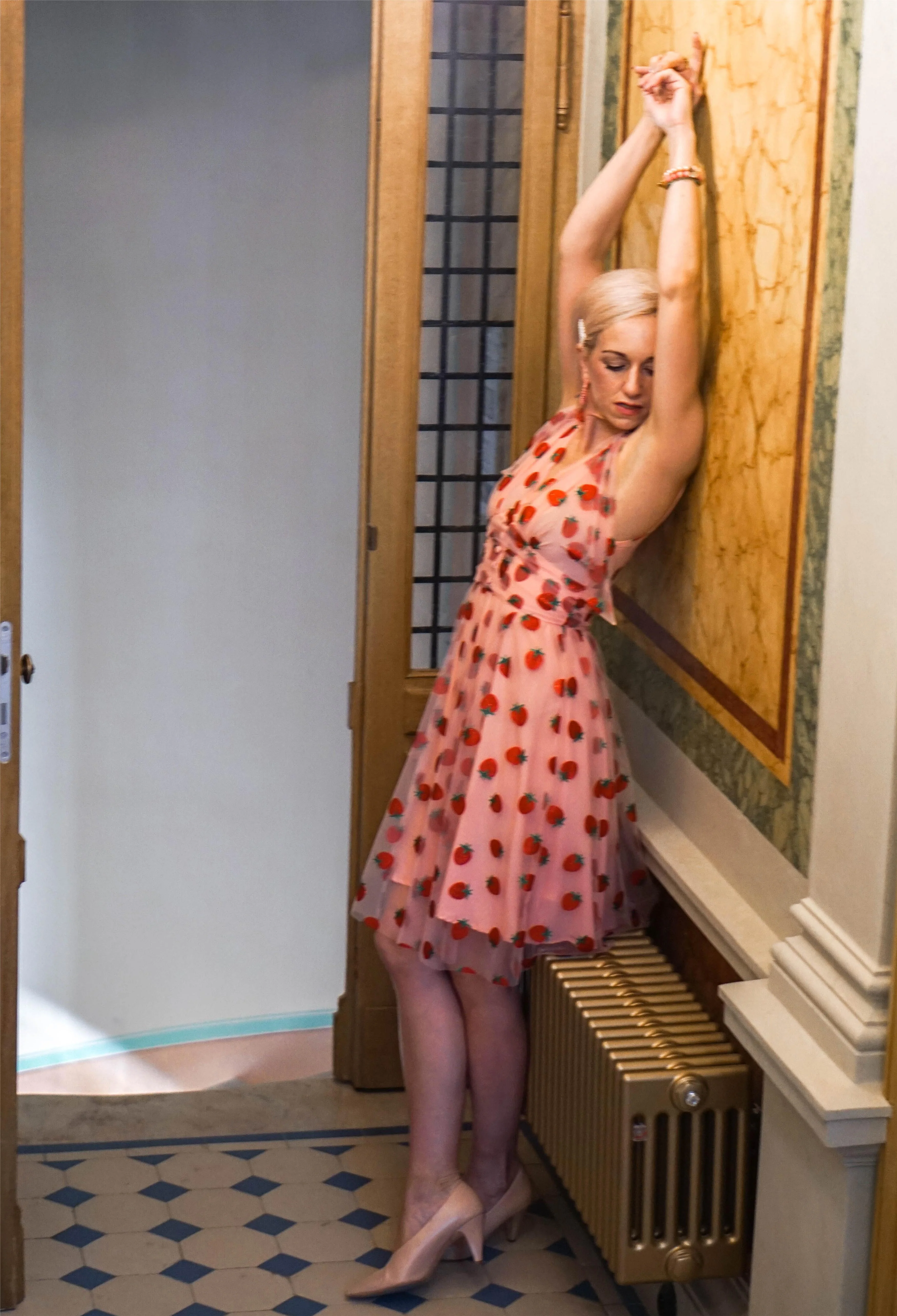 Pink 1950s Strawberry Mesh Swing Dress - Image 3
