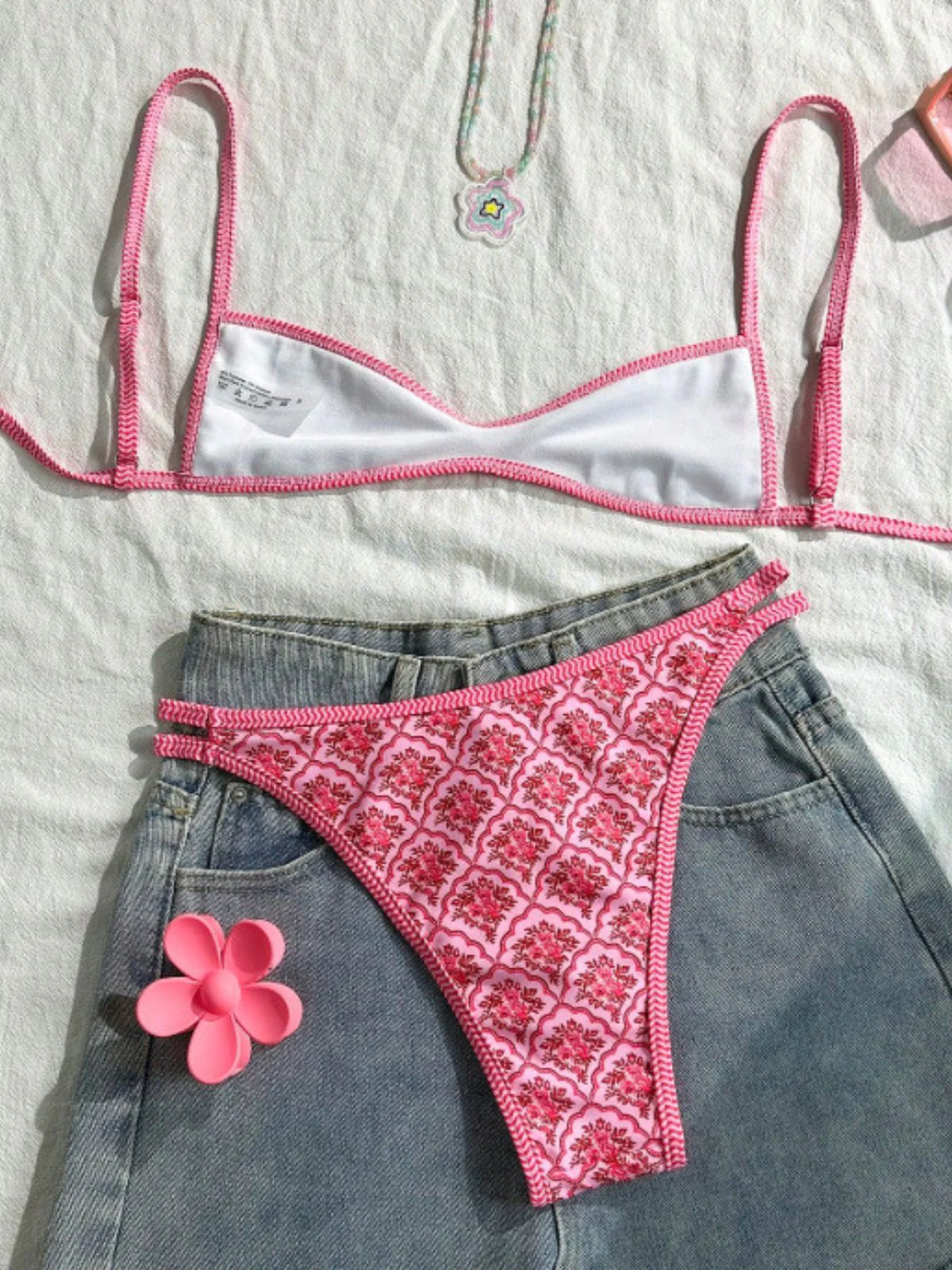 Pink 1960s Floral Print Bikini Set - Image 2