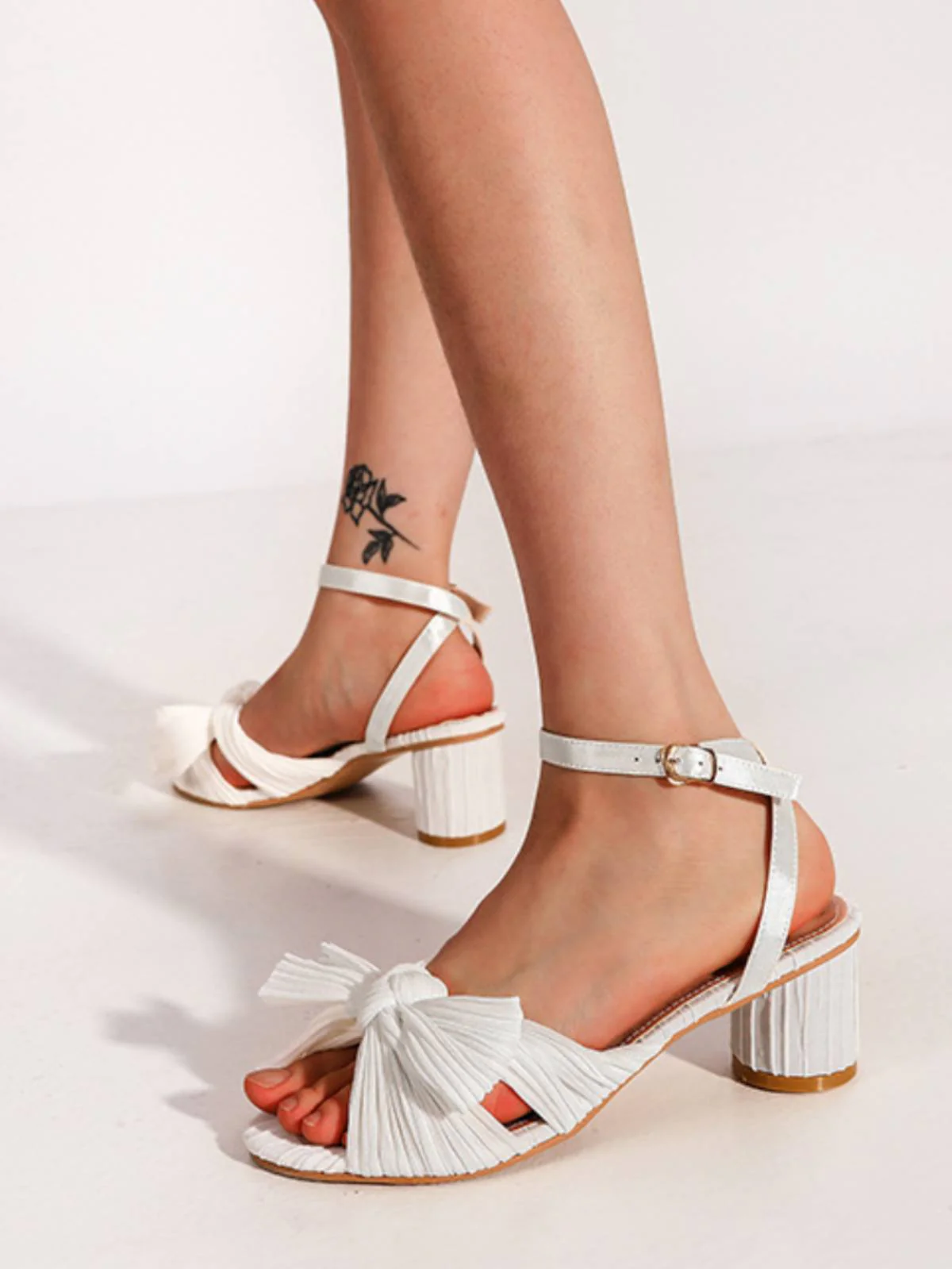 Pleated Chiffon Bowknot Chunky Heels Sandals - Image 12