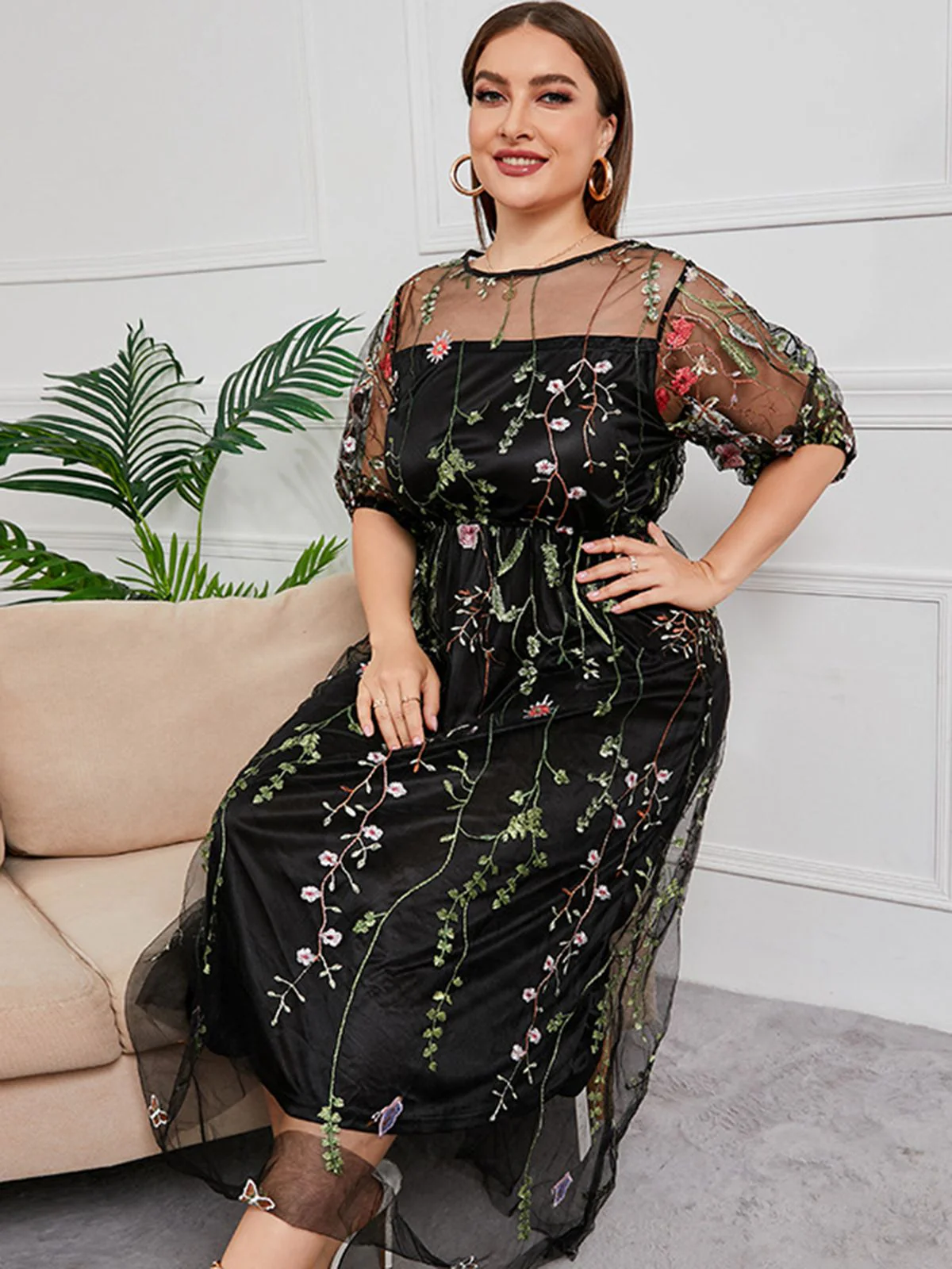 [Plus Size] 1940s Floral Embroidered Mesh Dress - Image 3