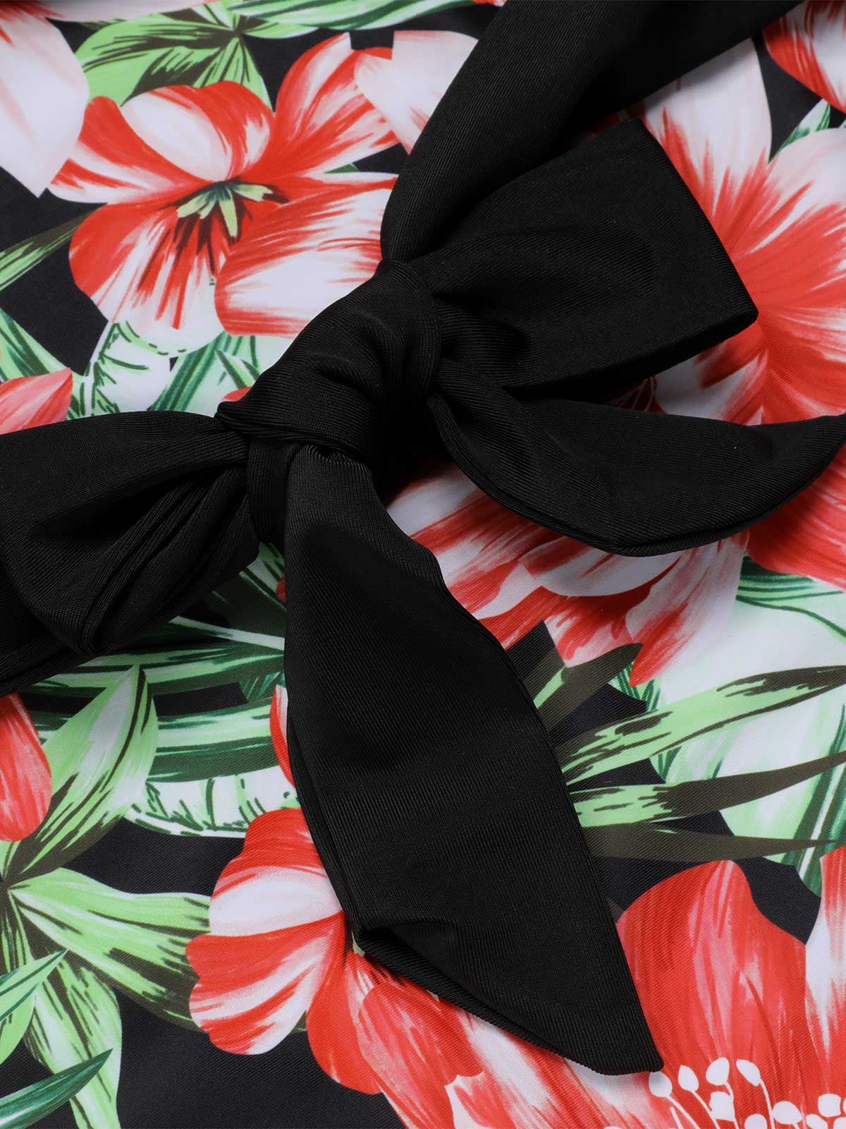 [Plus Size] 1940s Strap Flowers One-Piece Swimsuit - Image 27