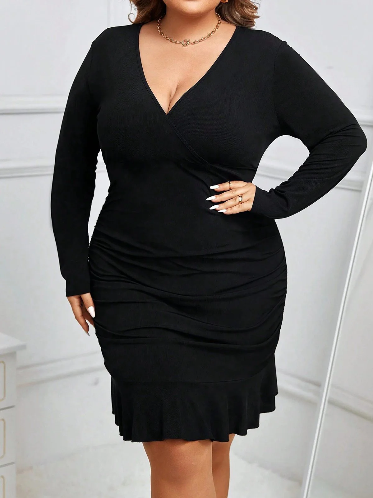 [Plus Size] Black 1930s Solid V-Neck Ruffle Hem Dress - Image 5