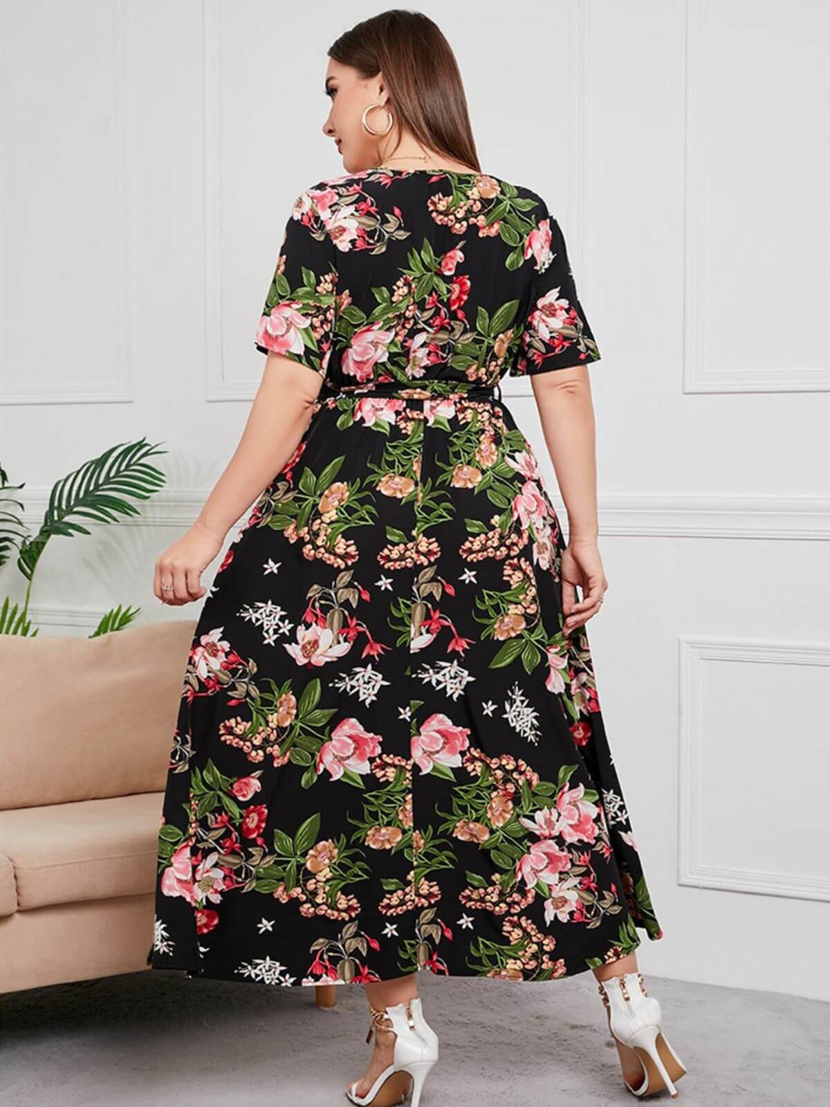 [Plus Size] Multicolor 1940s Floral V-Neck Tie-Up Dress - Image 2