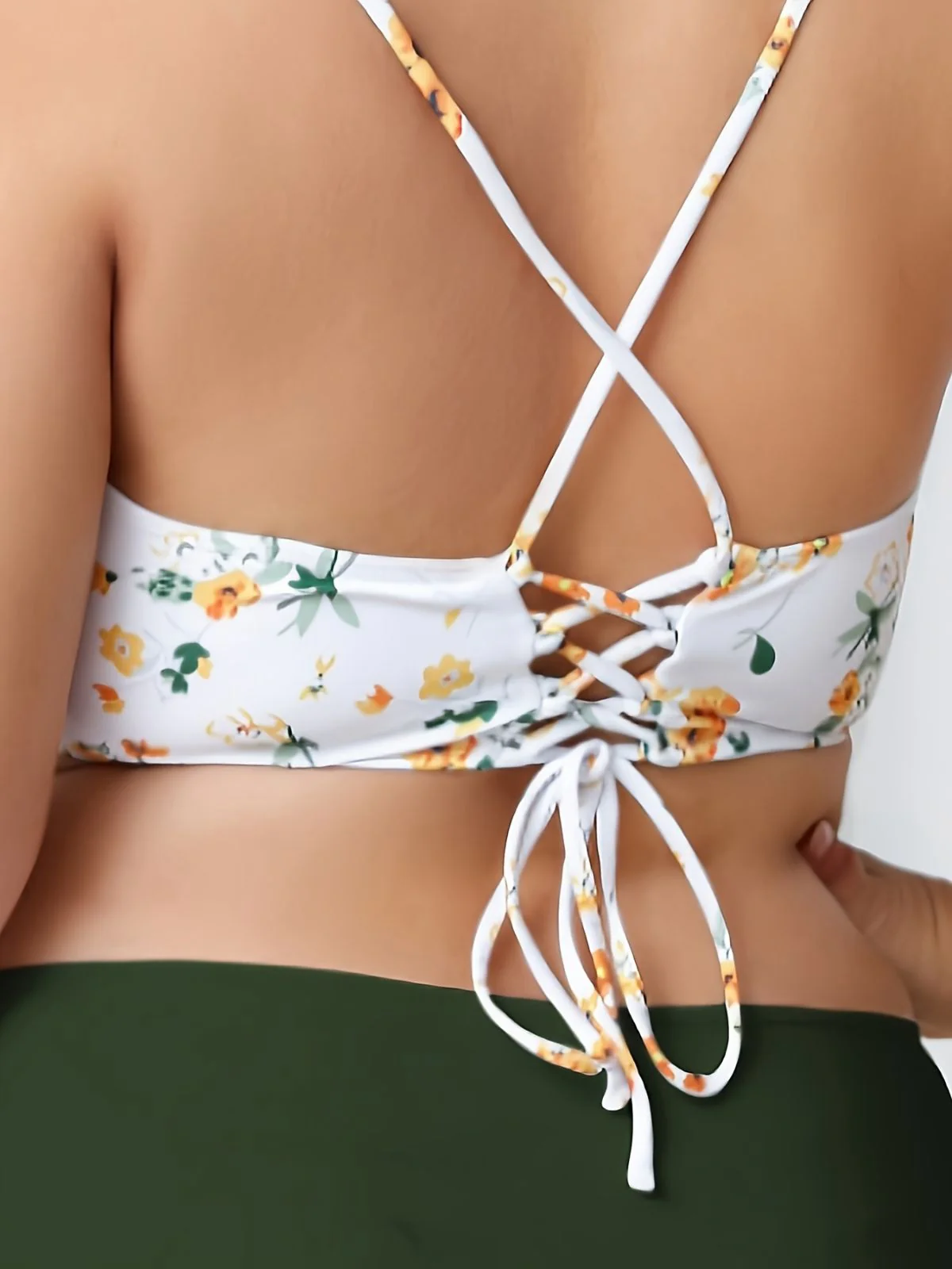 [Plus Size] Green 1950s Lace-Up Floral Bikini Set - Image 3