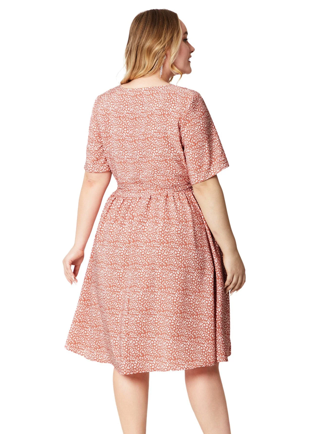 [Plus Size] Pink 1940s V-Neck Floral Pocketed Wrap Dress - Image 4