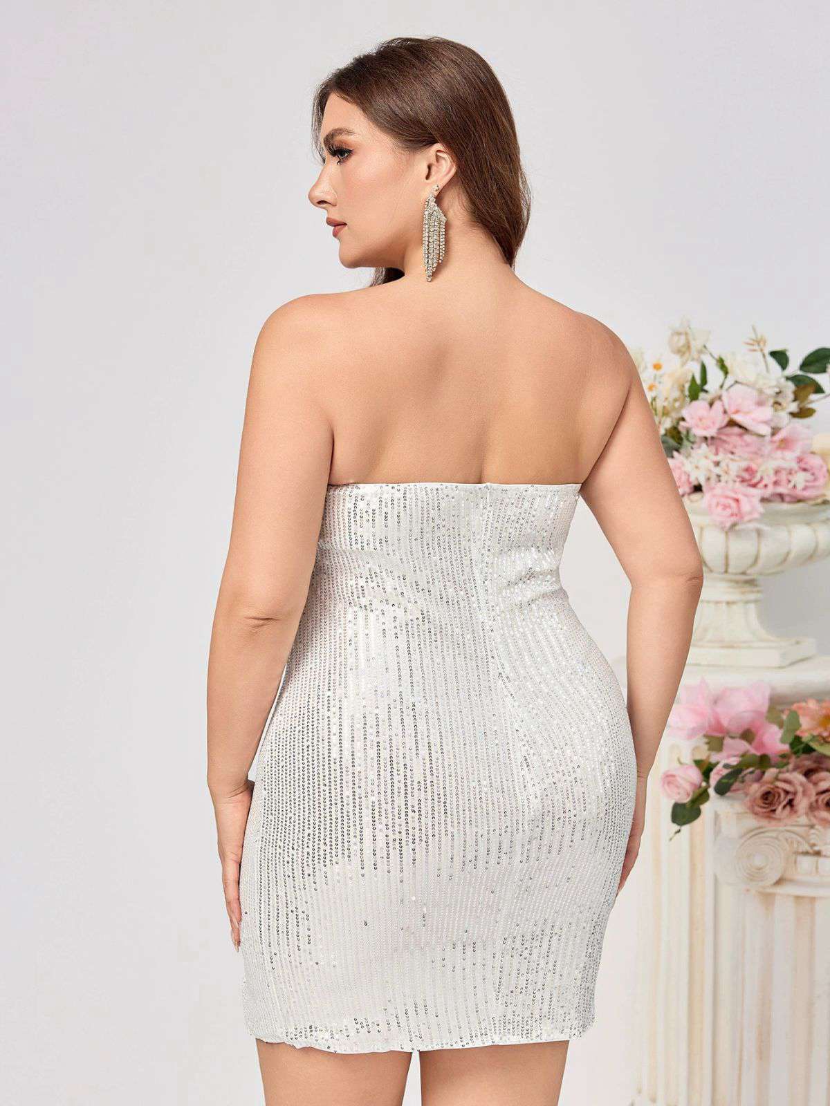 [Plus Size] White 1960s Plush Collar Sequined Bodycon Dress - Image 3