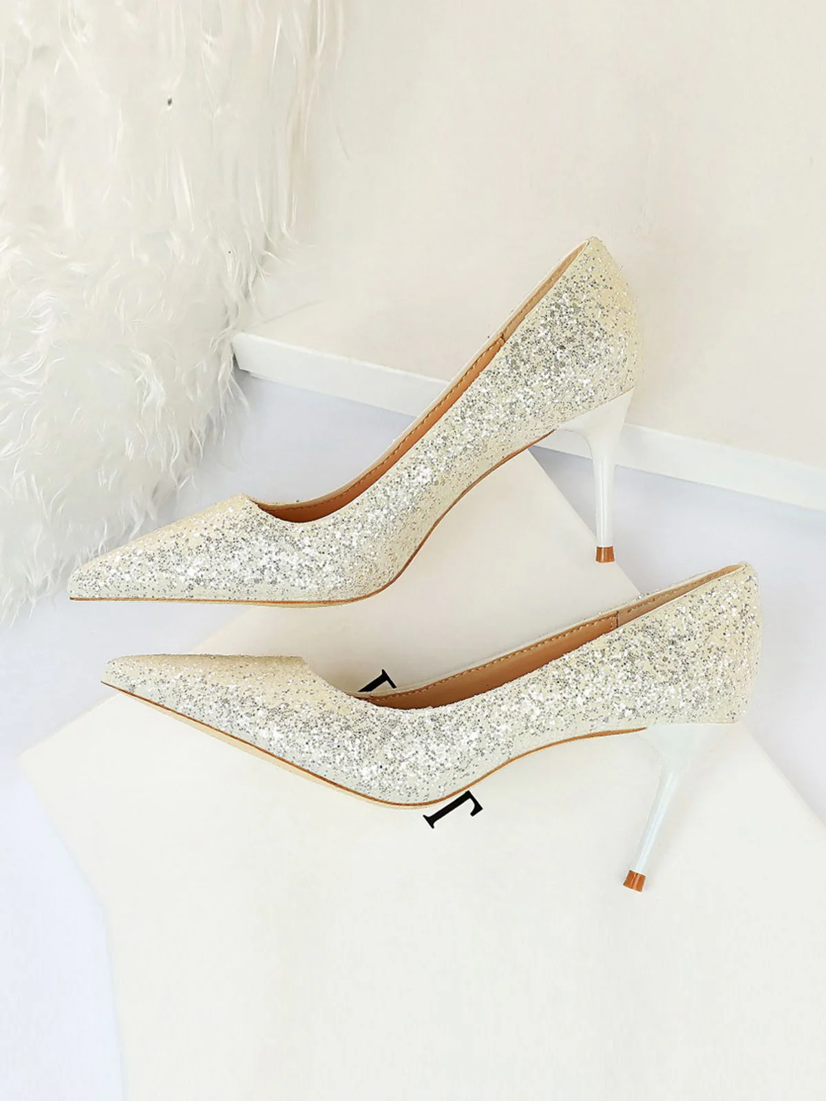 Pointed Toe Sequins Glitter High Heels Shoes - Image 23