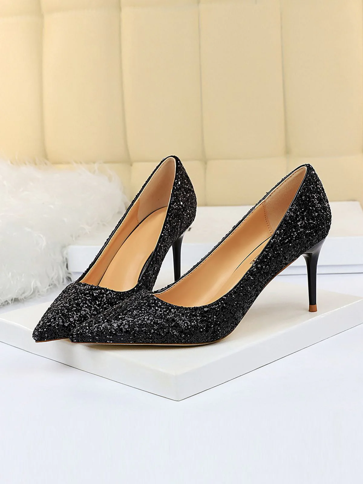 Pointed Toe Sequins Glitter High Heels Shoes - Image 6