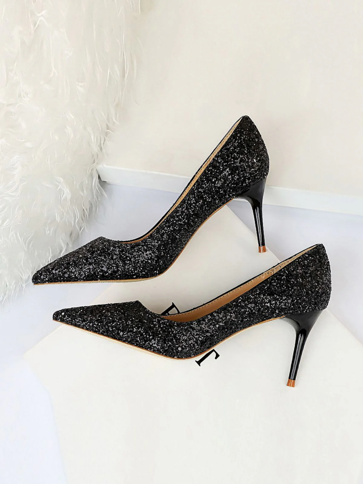 Pointed Toe Sequins Glitter High Heels Shoes - Image 8