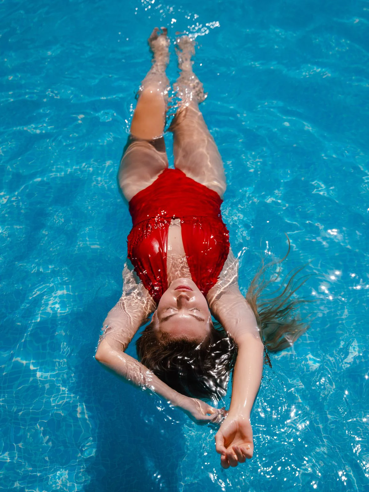 Red 1930s Retro Halter Solid One-piece Swimsuit - Image 2