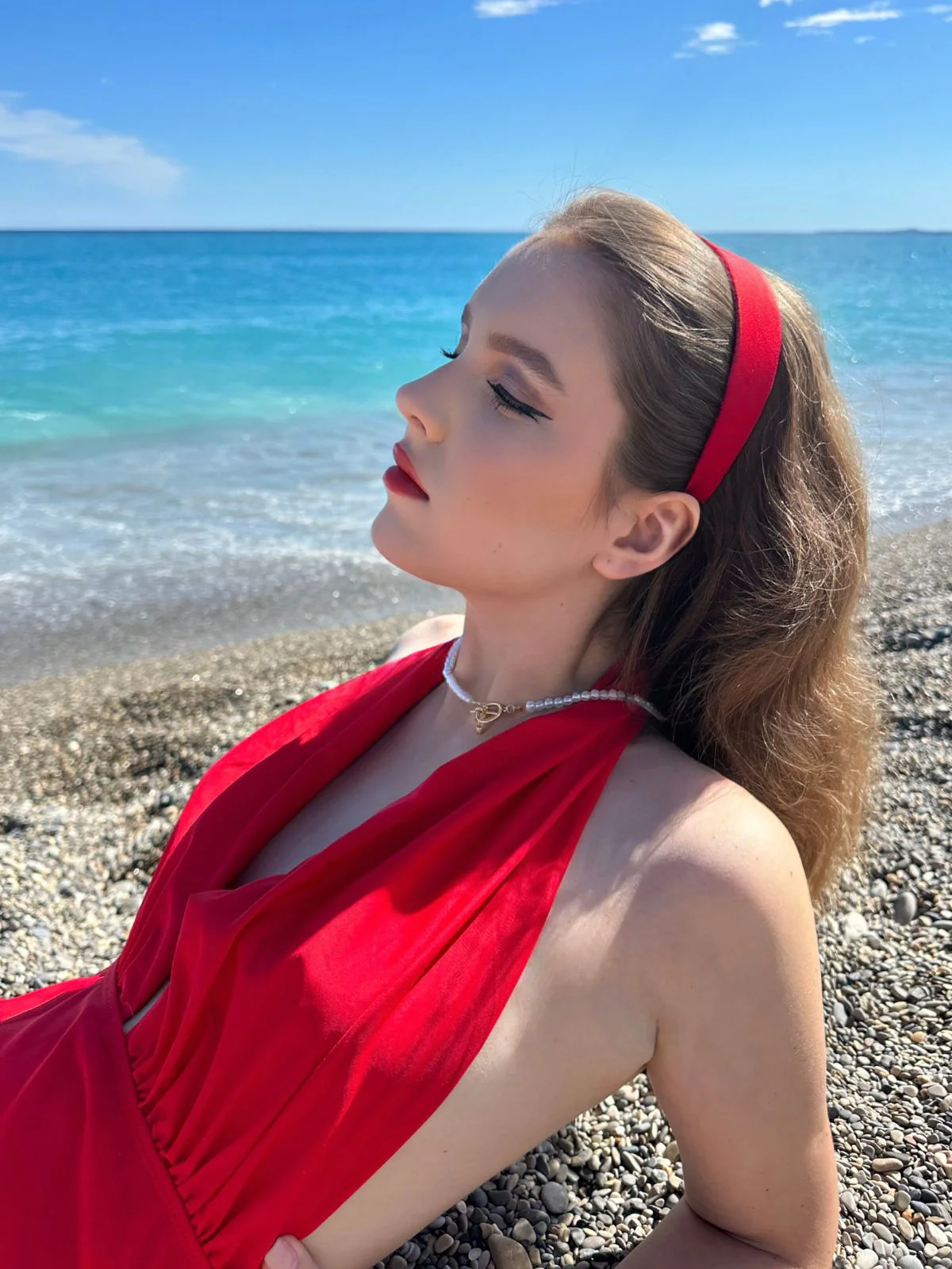 Red 1930s Retro Halter Solid One-piece Swimsuit - Image 5