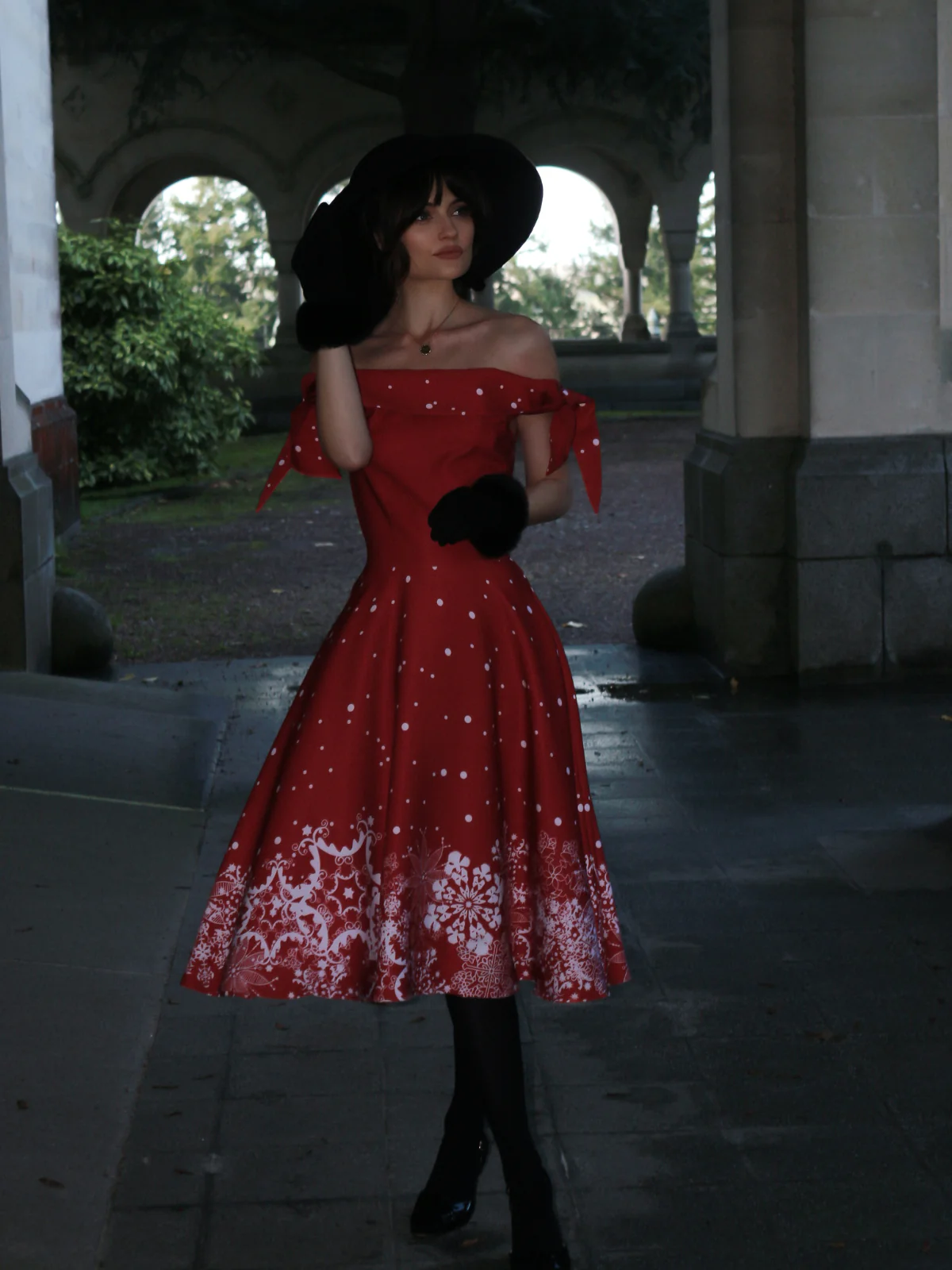 Red 1950s Off-shoulder Snowflake Dress - Image 2