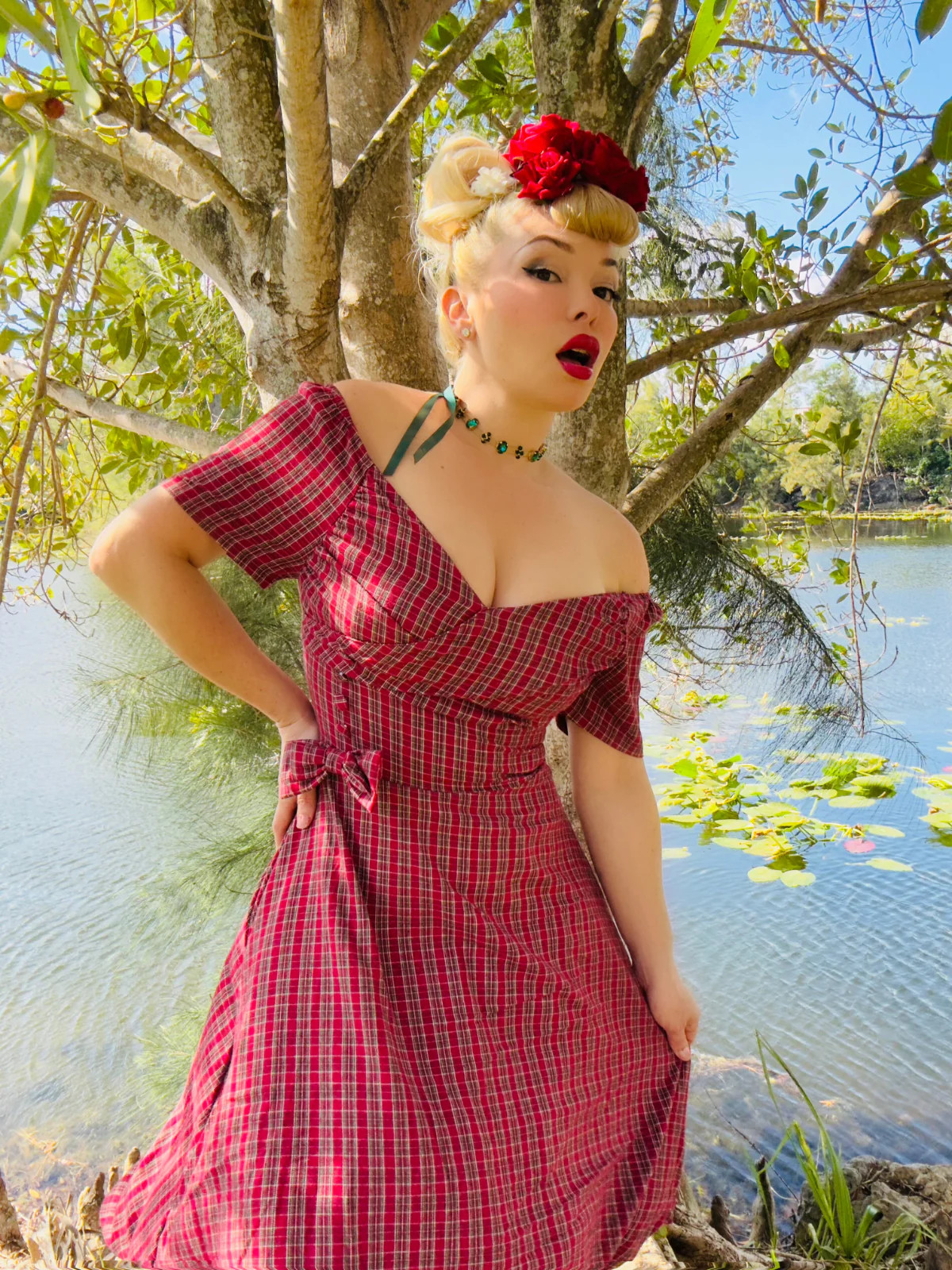 Red 1950s Plaid Ruched Sweetheart Neck Bow Dress - Image 3