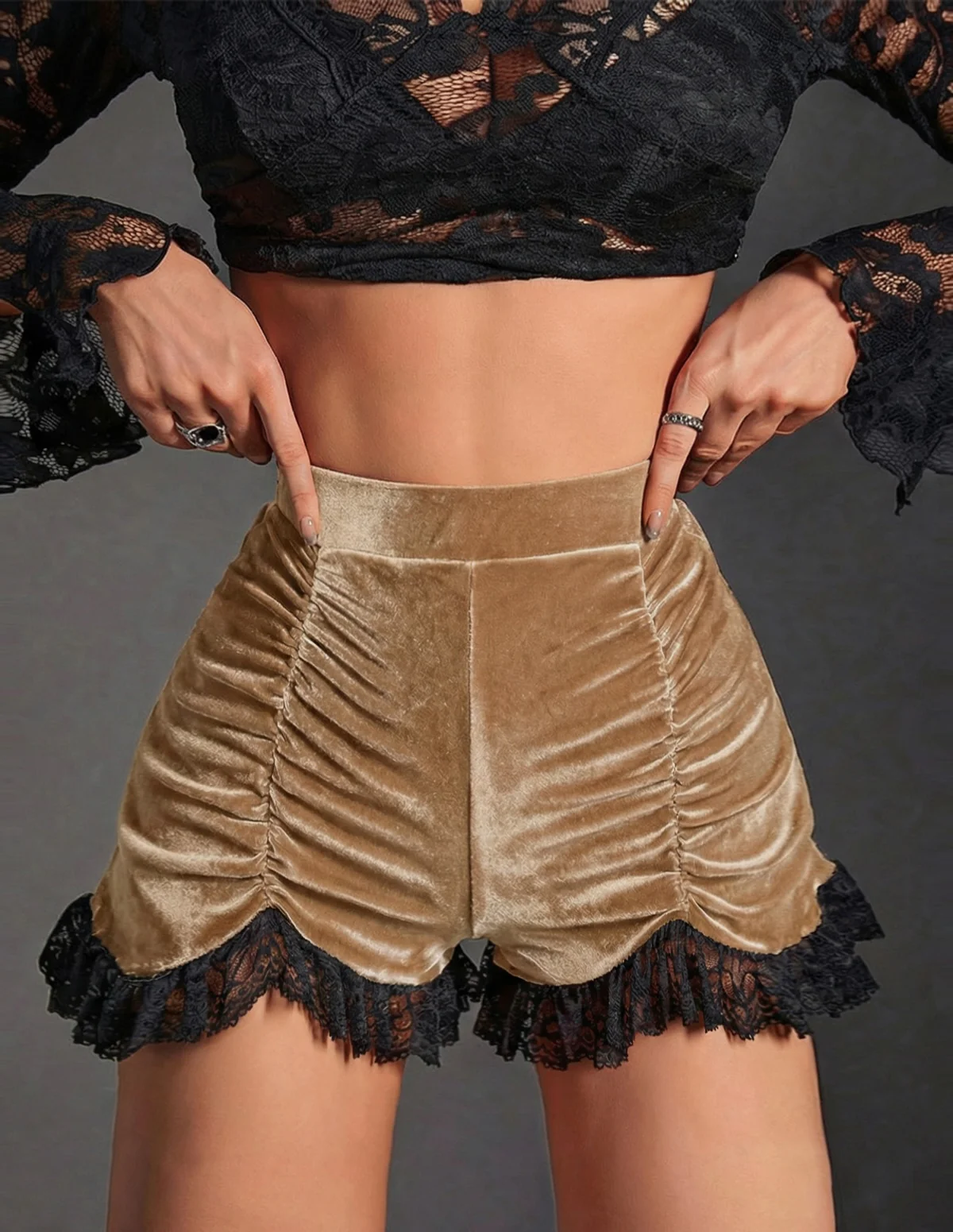 Black 1970s Solid Velvet Lace Pleated Shorts - Image 5