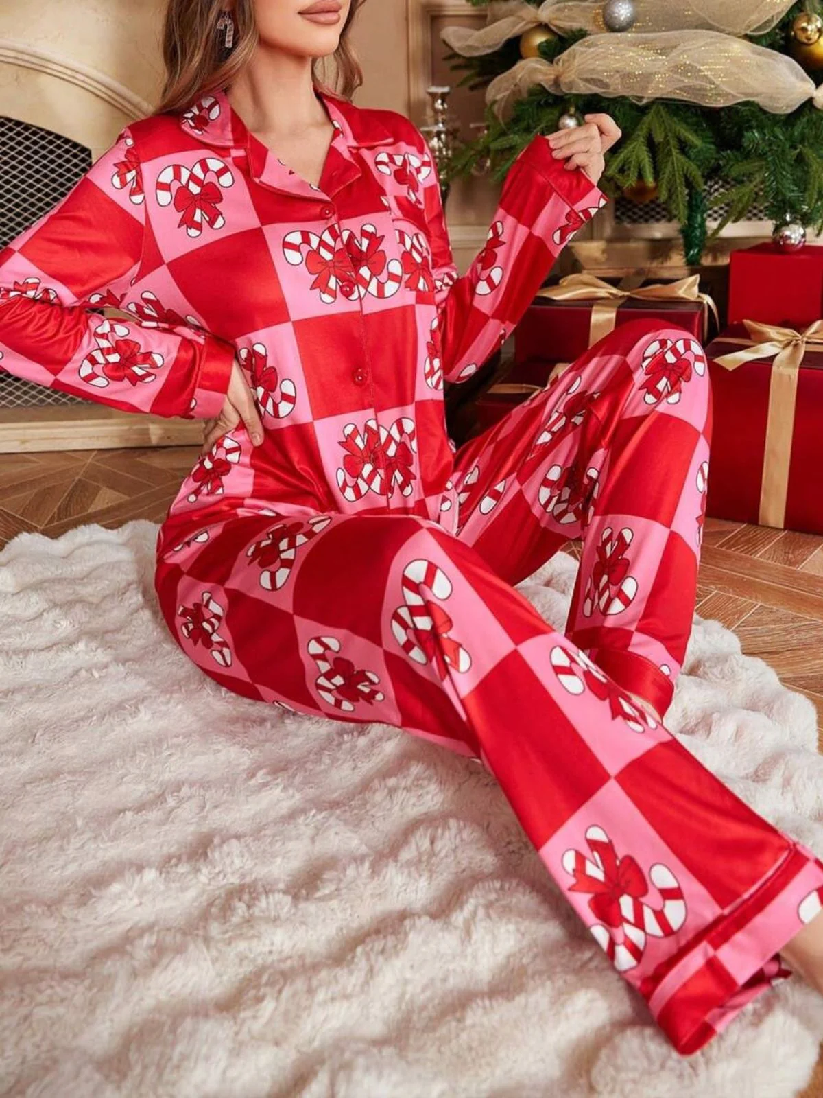 Red 1980s Christmas Checkerboard Candy Cane Pajama Set - Image 5