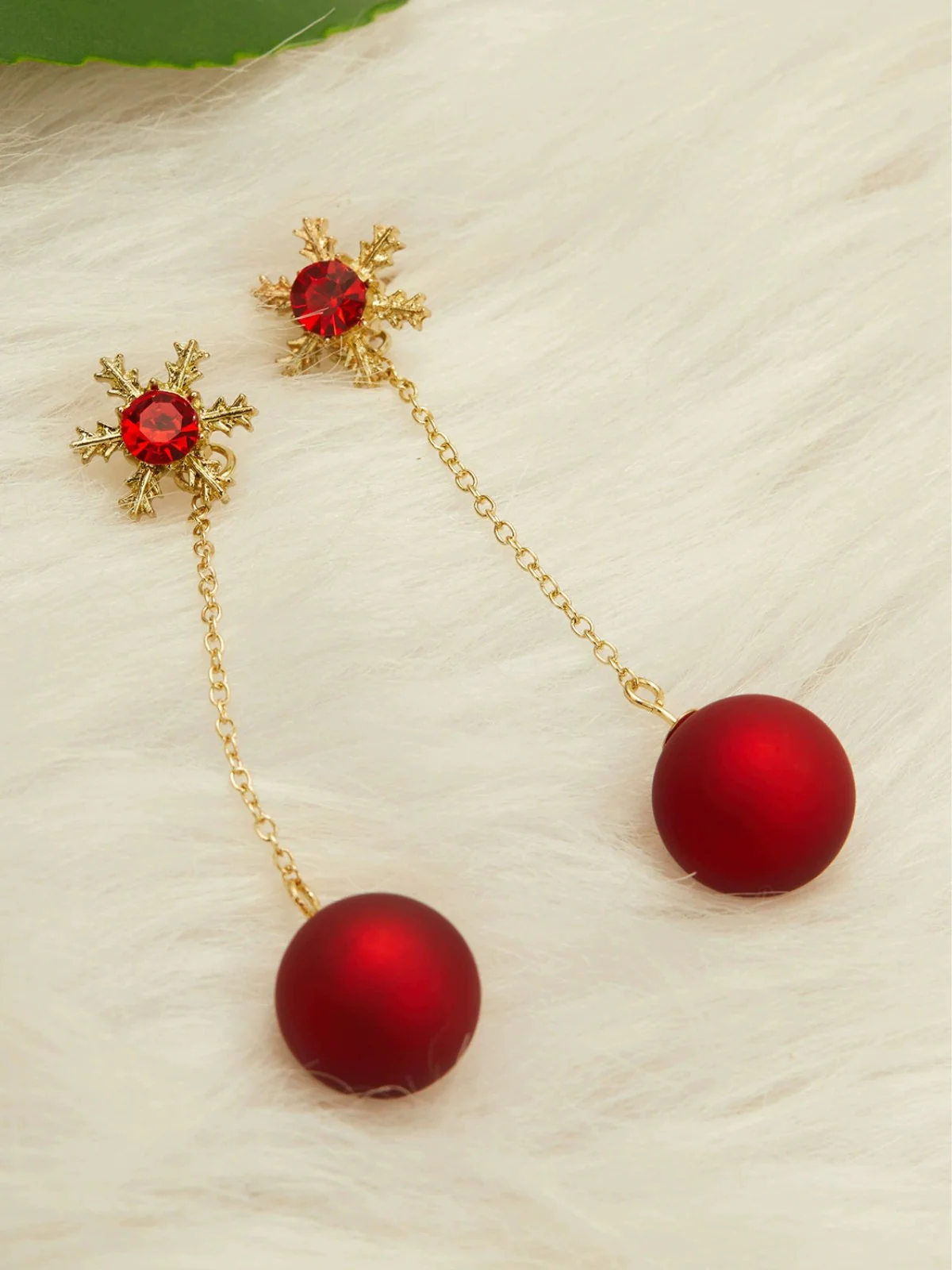 Red Christmas Snowflakes & Balls Earrings - Image 5