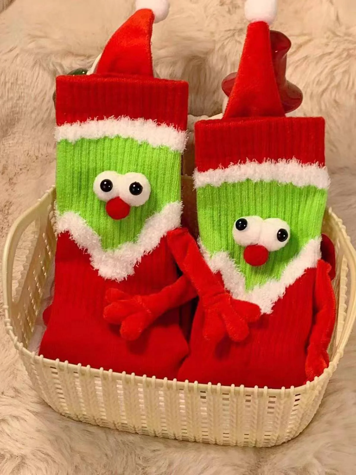 Red & Green Christmas Holding Hands Socks - Image 3