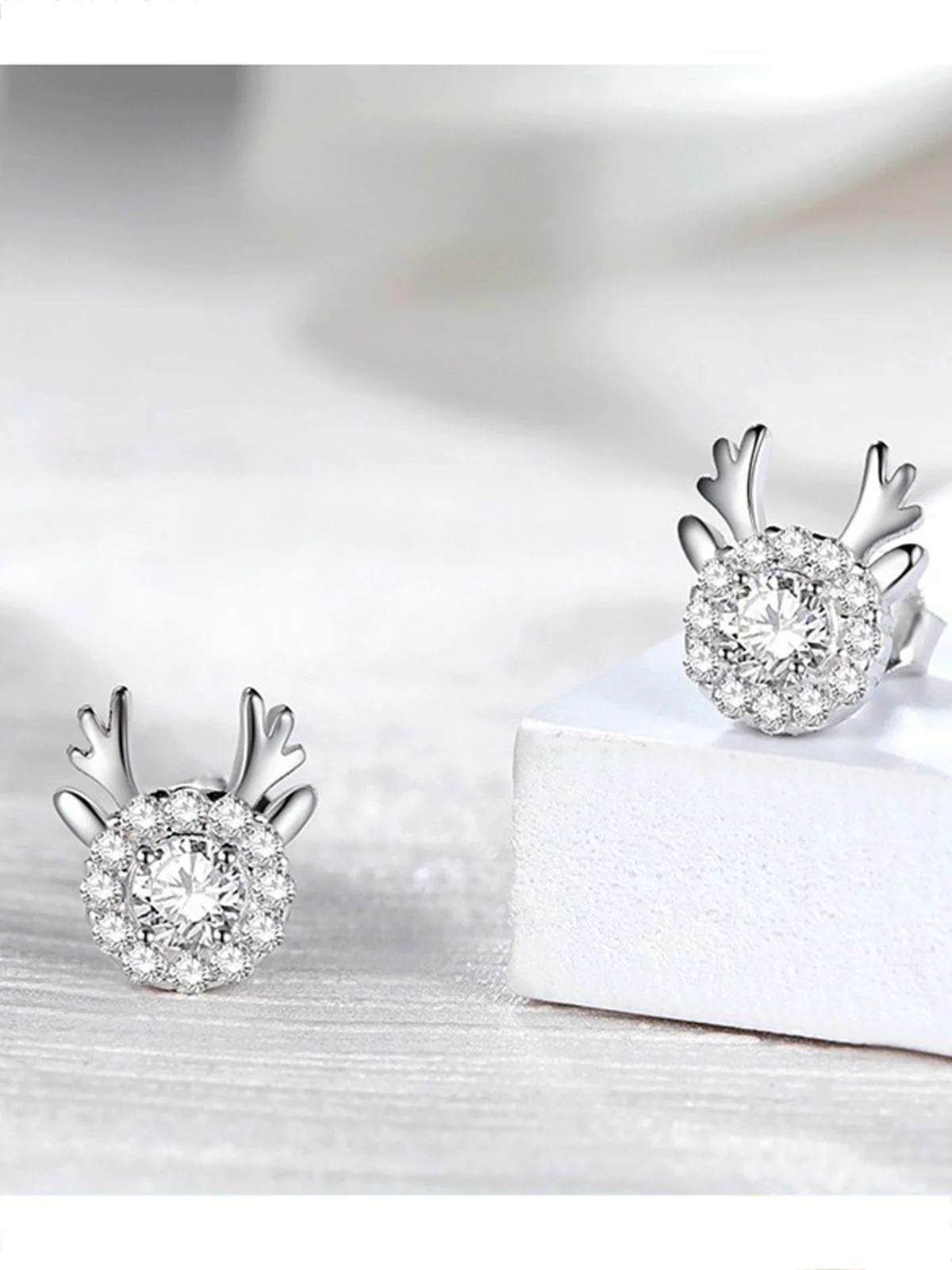 Retro Antlers Zircon Alloy Ear Studs - Image 3