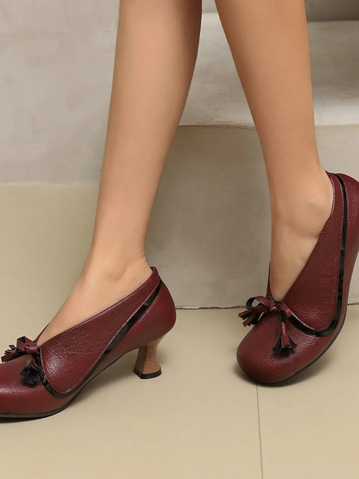 Retro Bow PU Round-Toe Chunky Heel Shoes - Image 12