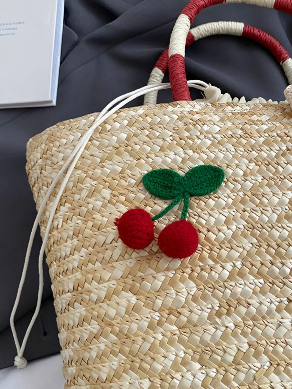 Retro Cherry Applique Lace Bow Drawstring Straw Tote Bag - Image 2