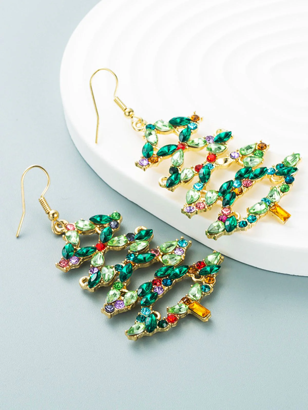 Retro Christmas Tree Alloy Earrings - Image 3