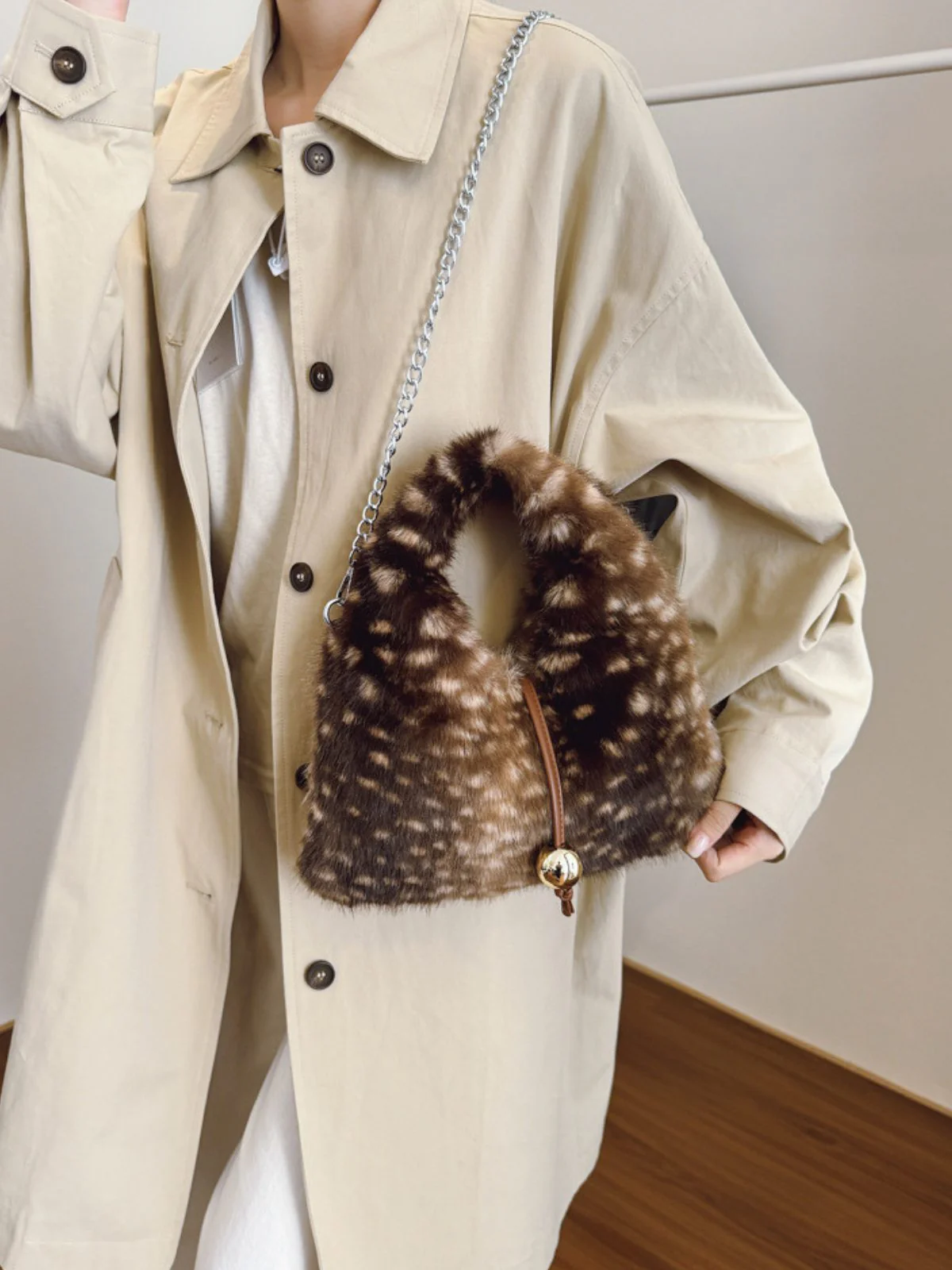 Retro Deer Style Bell Faux Fur Bag - Image 14