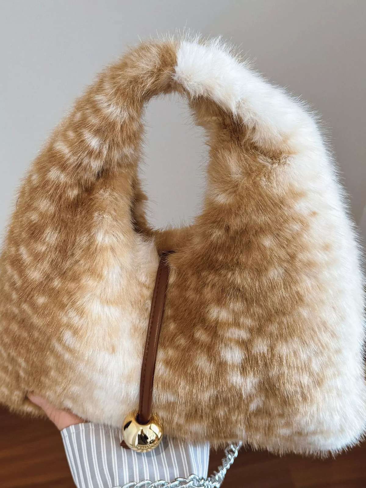 Retro Deer Style Bell Faux Fur Bag - Image 5