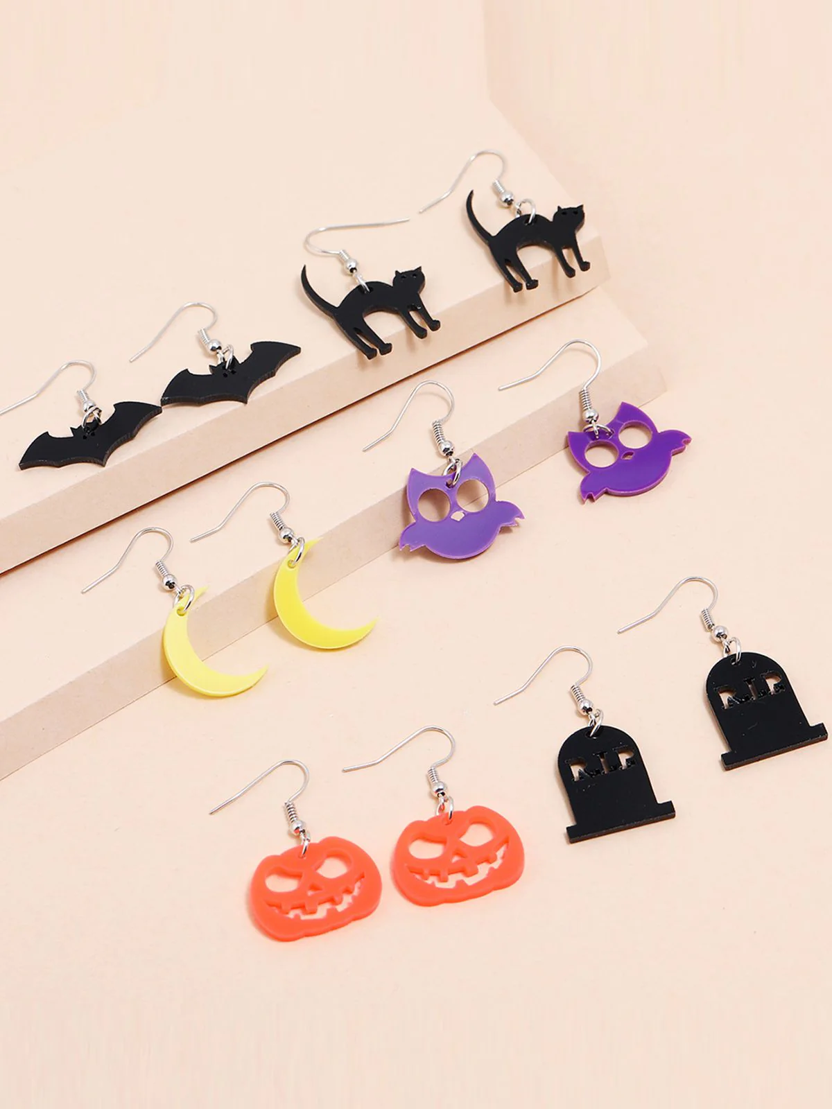 Retro Halloween Fashion Earrings - Image 3