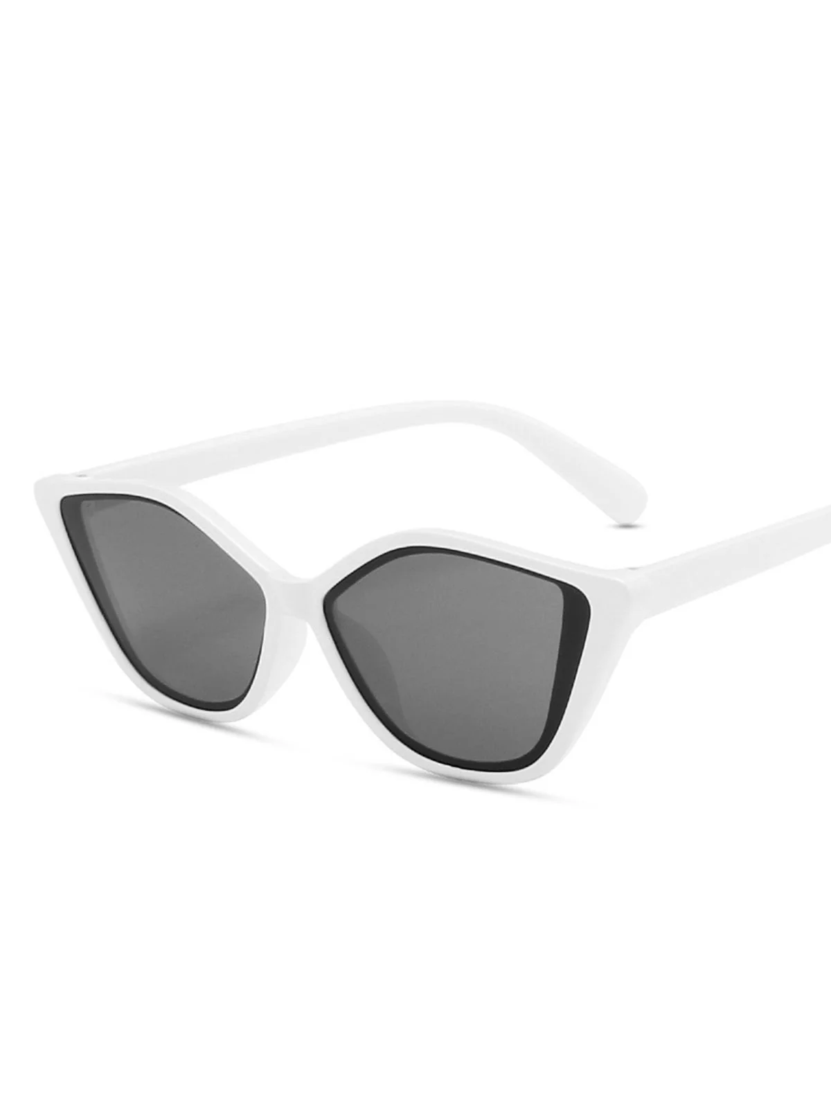 Retro Oversized Beach Sunglasses - Image 3