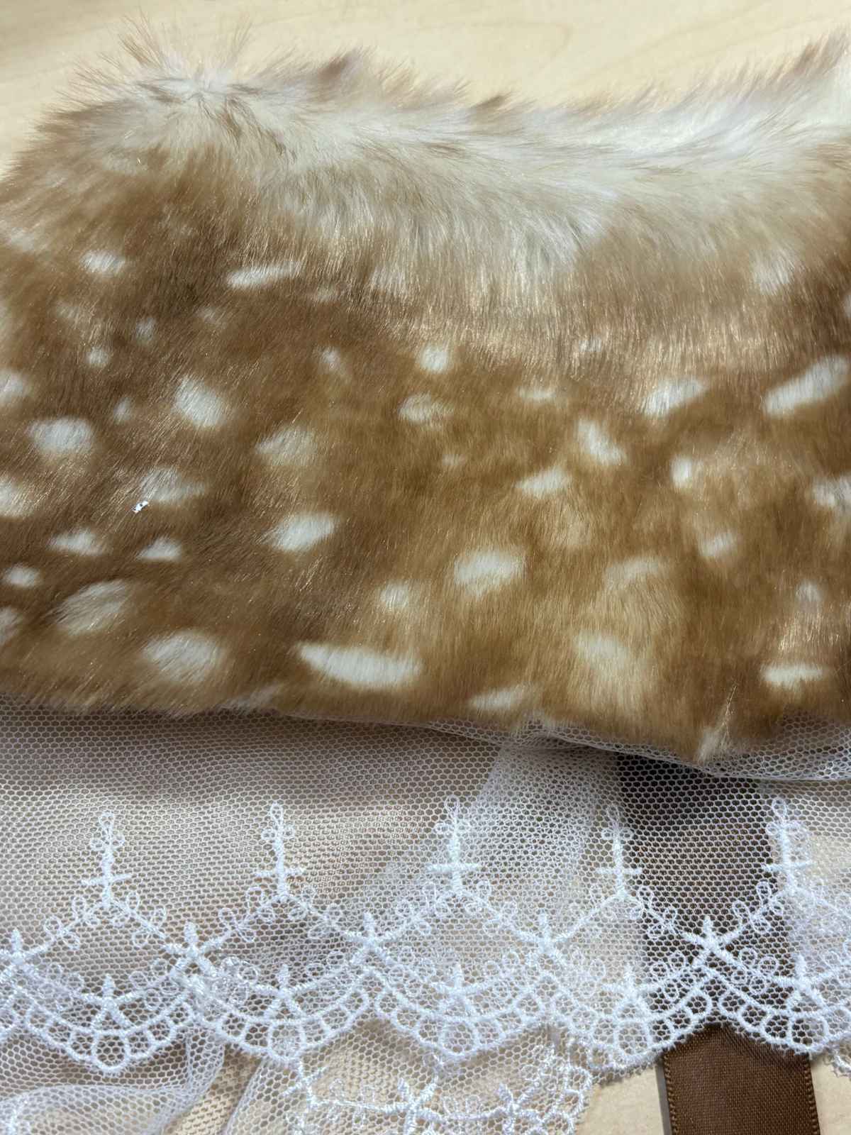 Retro Lace Trim Deer Bow Faux Fur Collar - Image 8