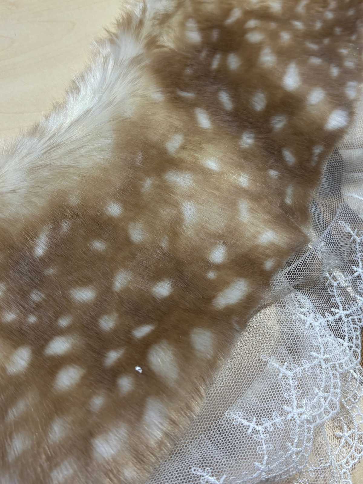 Retro Lace Trim Deer Bow Faux Fur Collar - Image 9