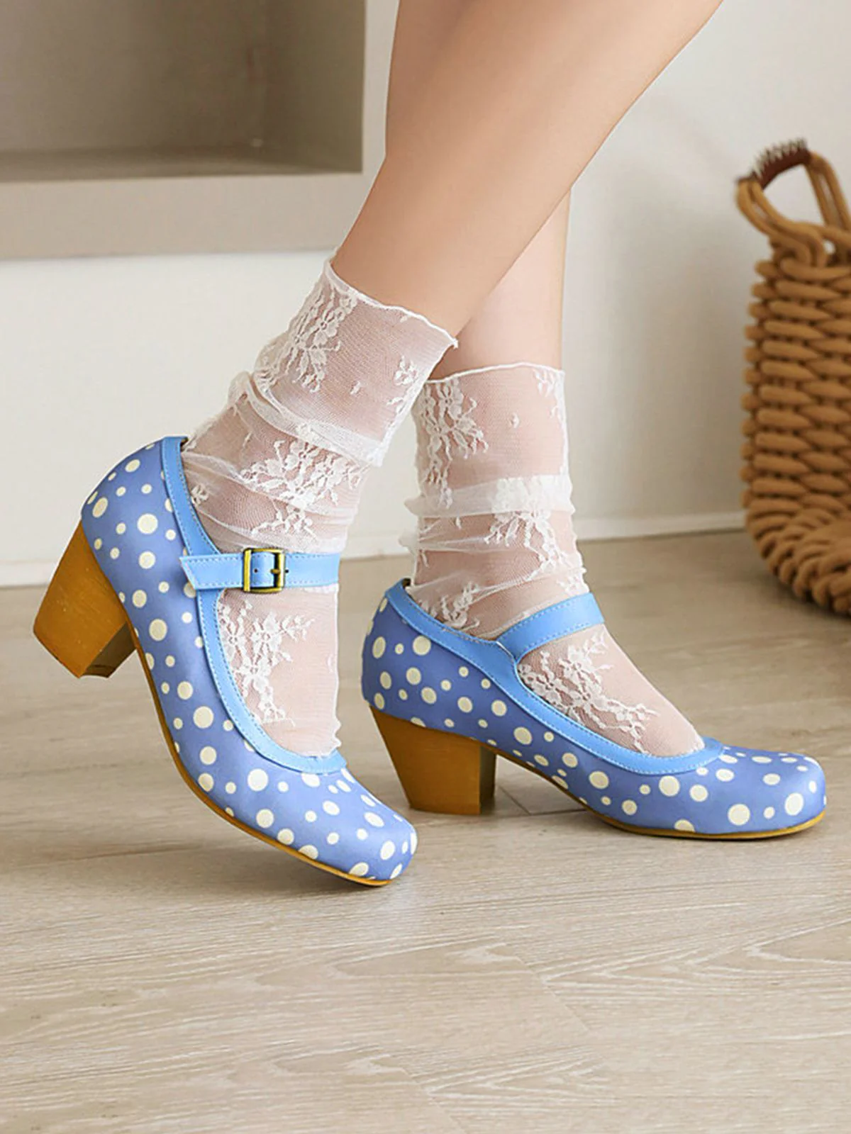 Retro Mid Heels Mary Jane Shoes - Image 5