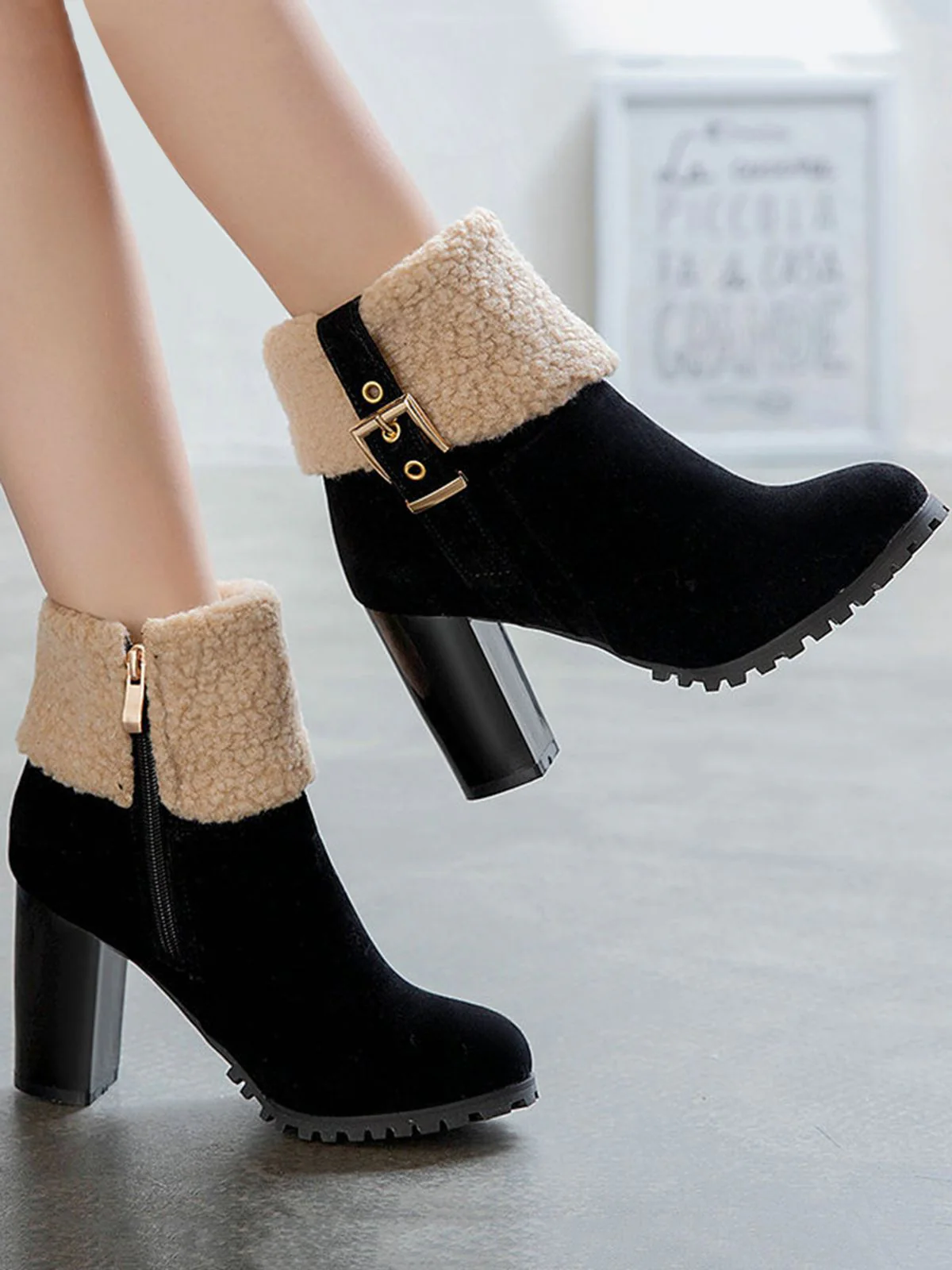 Retro Plus Velvet Chunky Heel Short Boots - Image 8