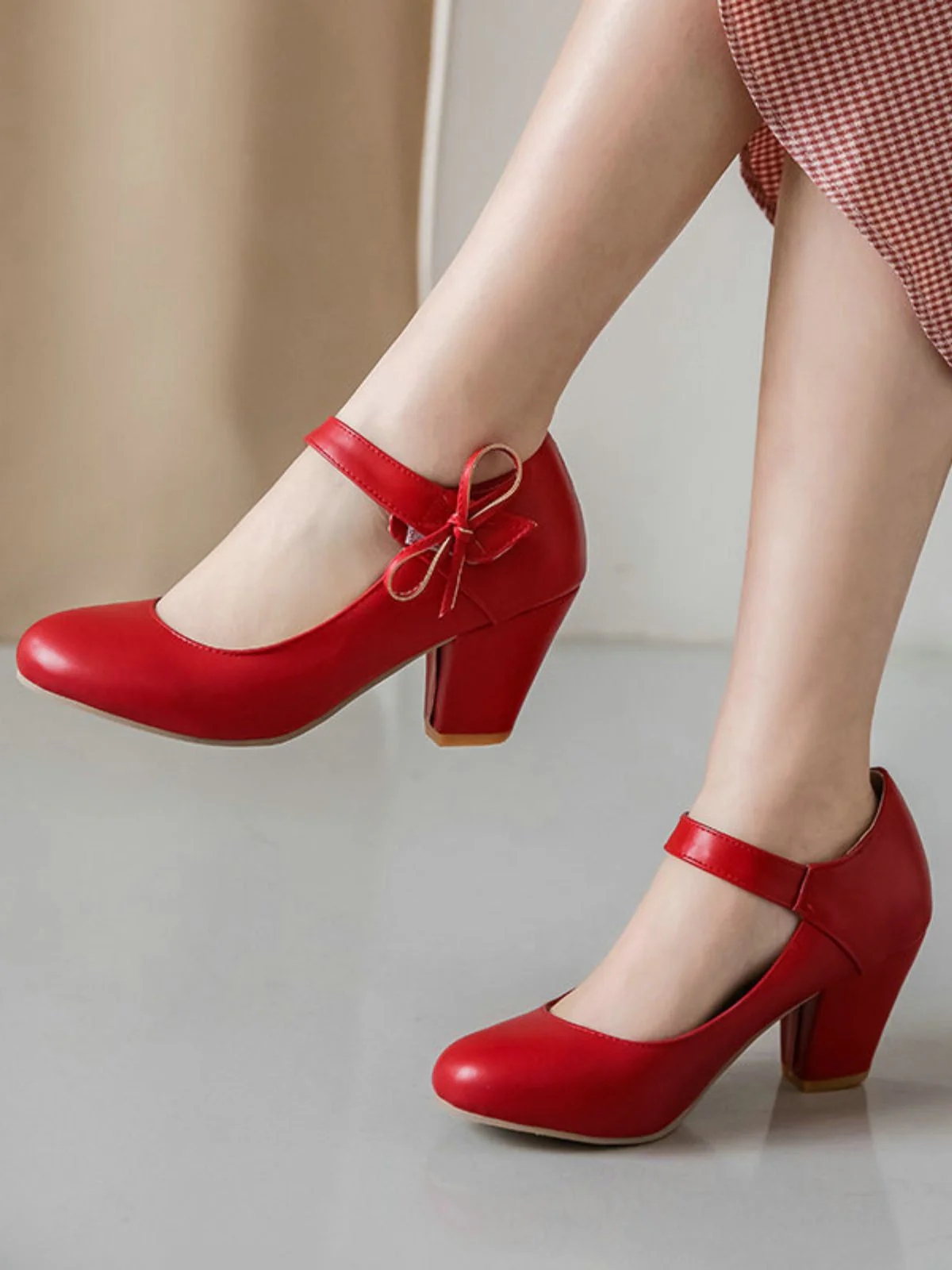 Retro Round Toe Solid Bowknot Chunky Heels - Image 2