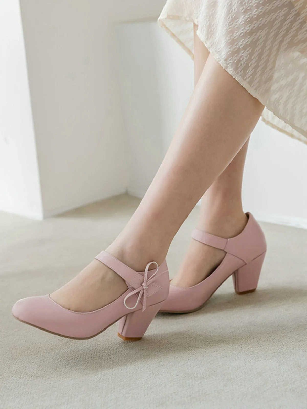 Retro Round Toe Solid Bowknot Chunky Heels - Image 5