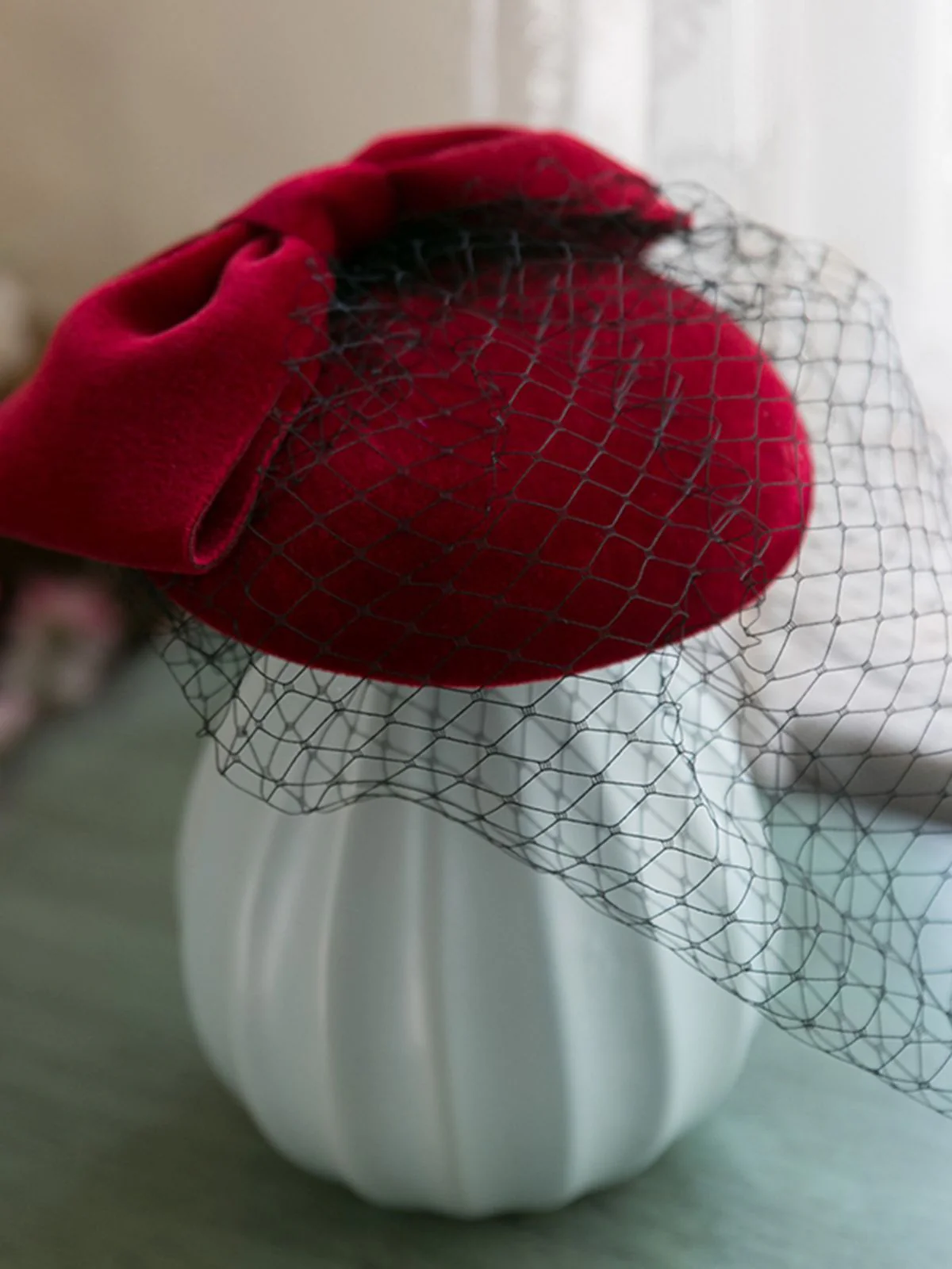Retro Wine Red Bowknot Fascinator - Image 4