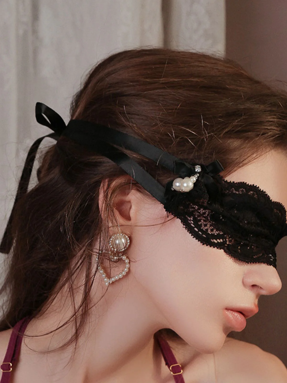 See-Through Pearl Decor Lace Eye Mask - Image 4