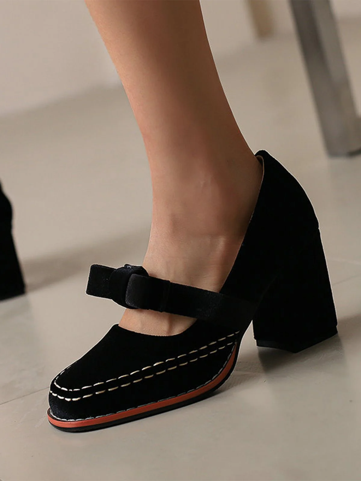 Solid Suede Mary Jane Bow Detail Pumps - Image 7