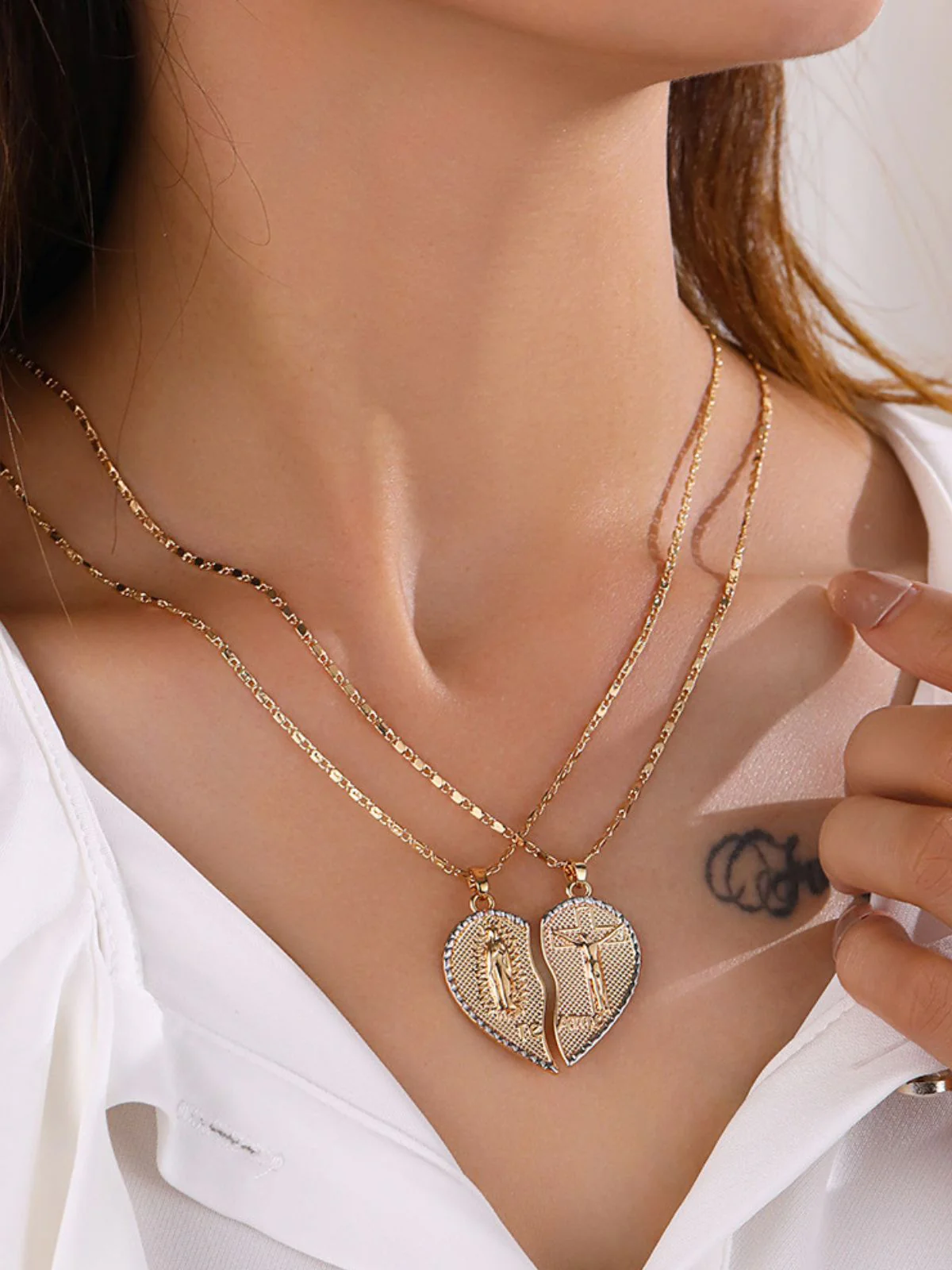 Split Heart Angel Pendant Couple Necklace Set - Image 4