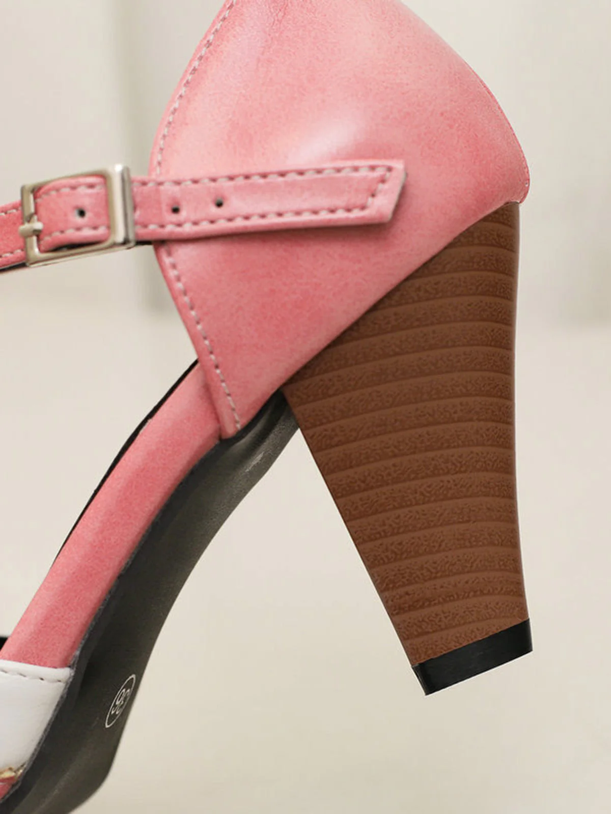 Two-Tone T-Strap Mary Jane Block Heel Pumps - Image 12