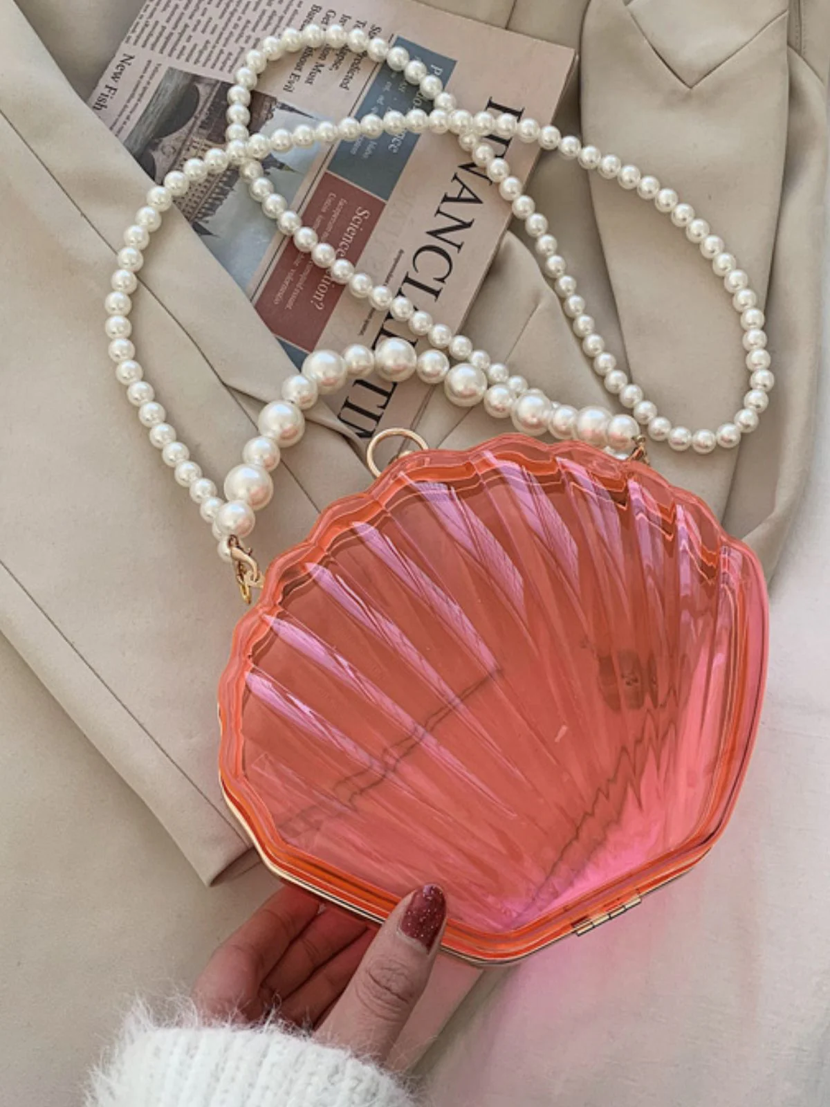 Vintage 3D Seashell Transparent Pearl Chain Bag - Image 8