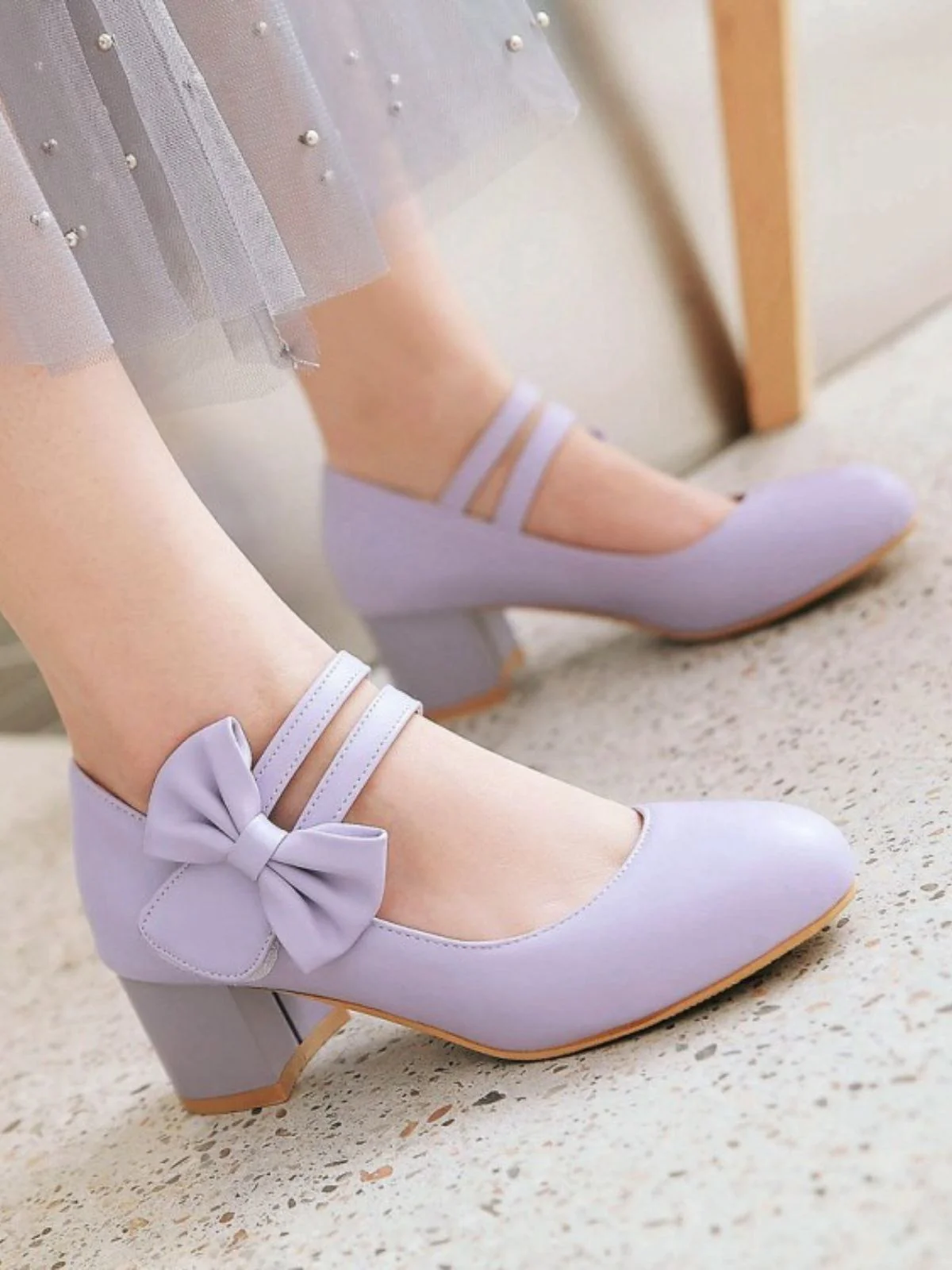 Vintage Bow Round Toe Cone Heel Shoes - Image 5